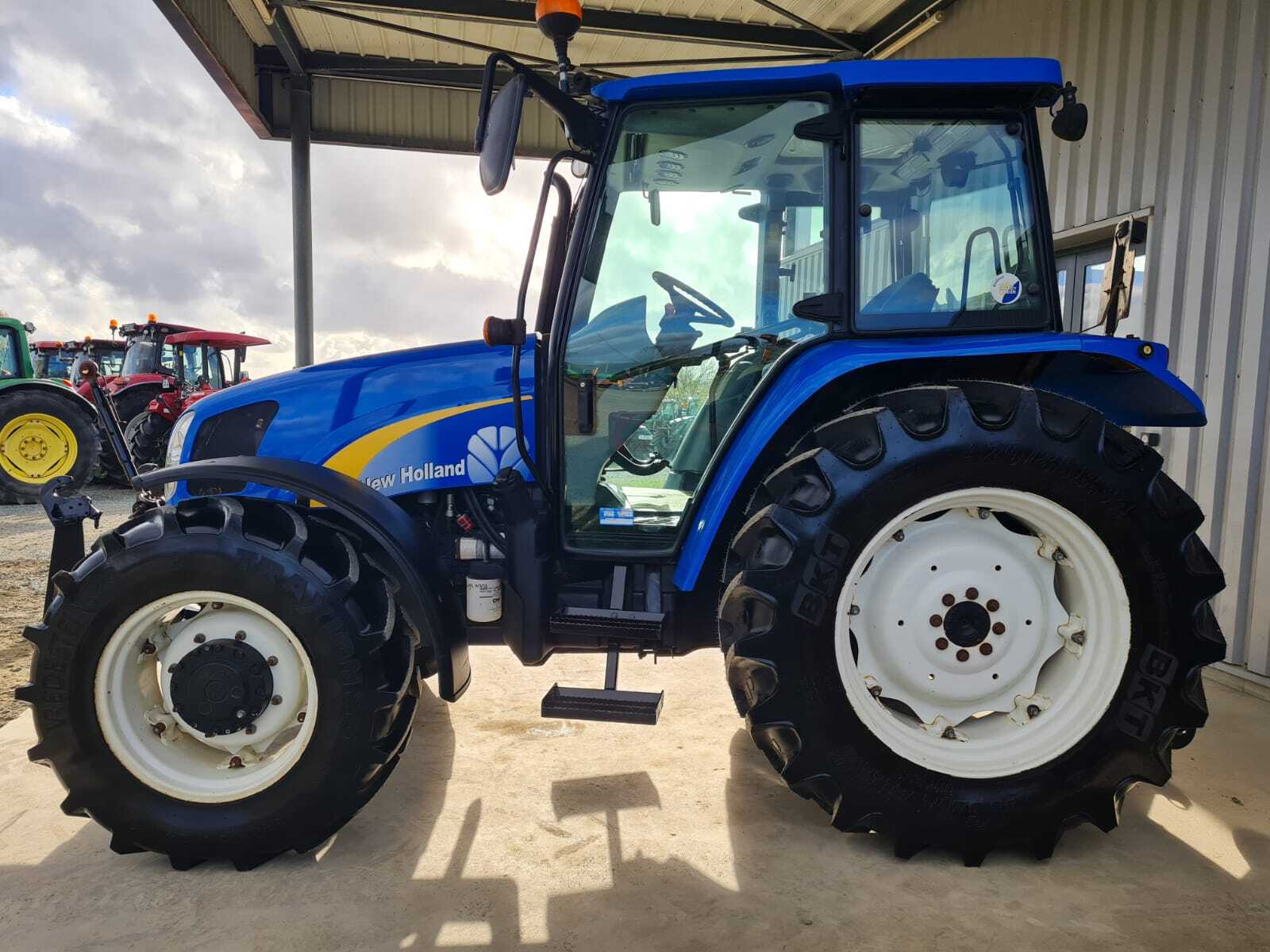 NEW HOLLAND T5070