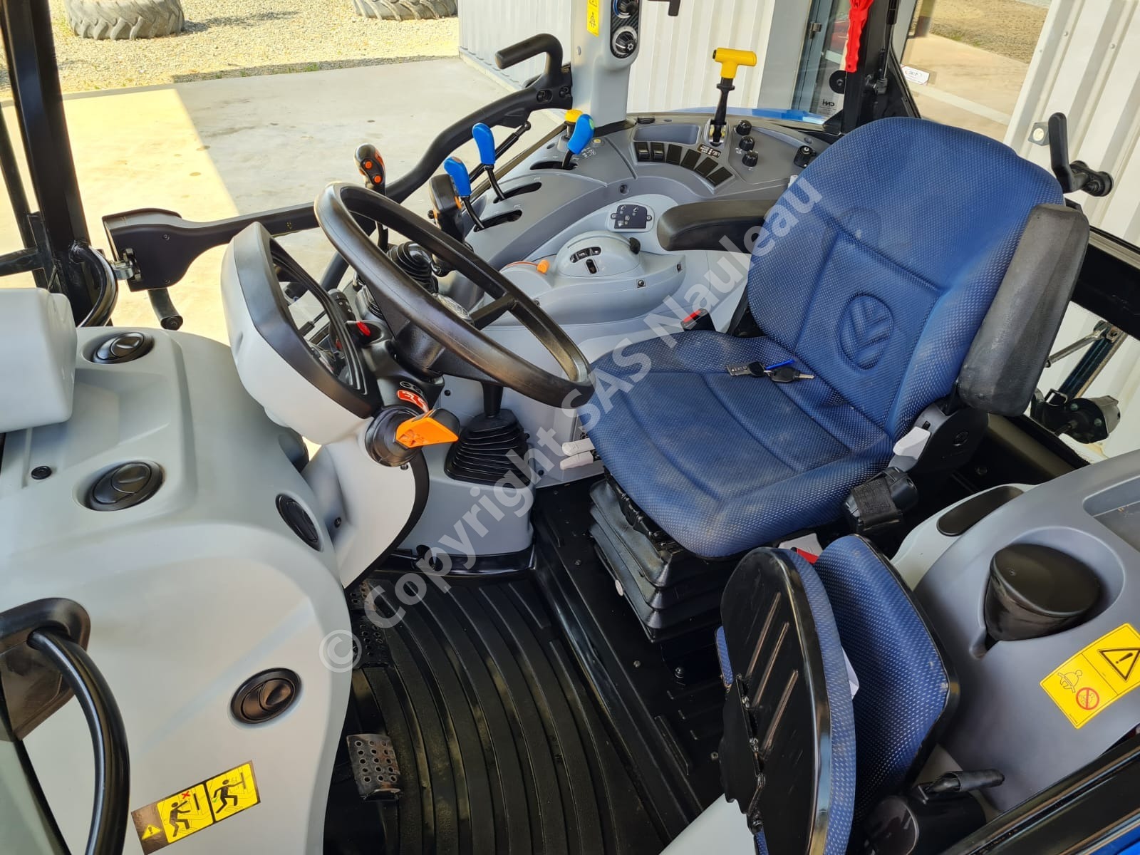 NEW HOLLAND T5.100 EC