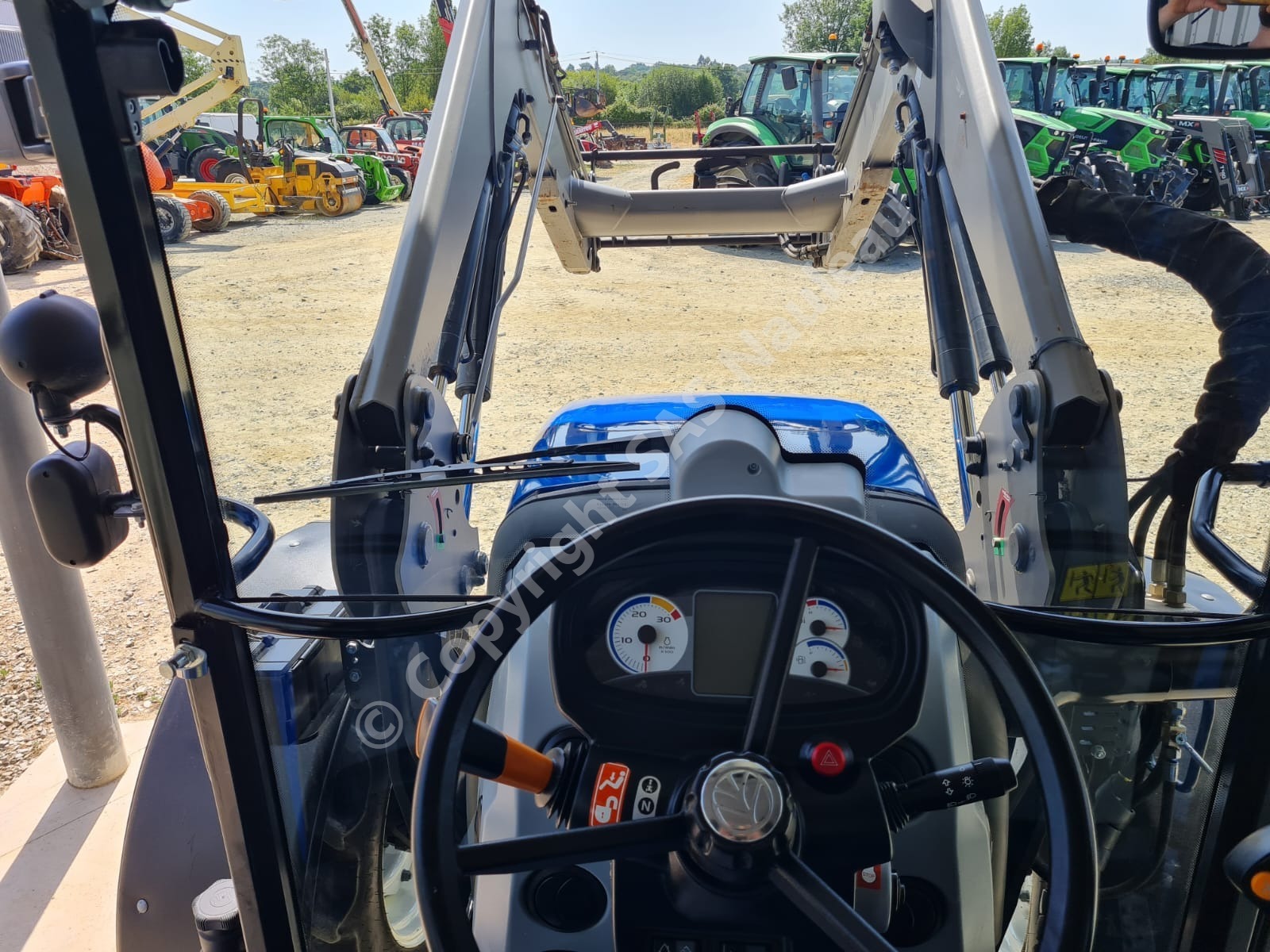 NEW HOLLAND T5.100 EC