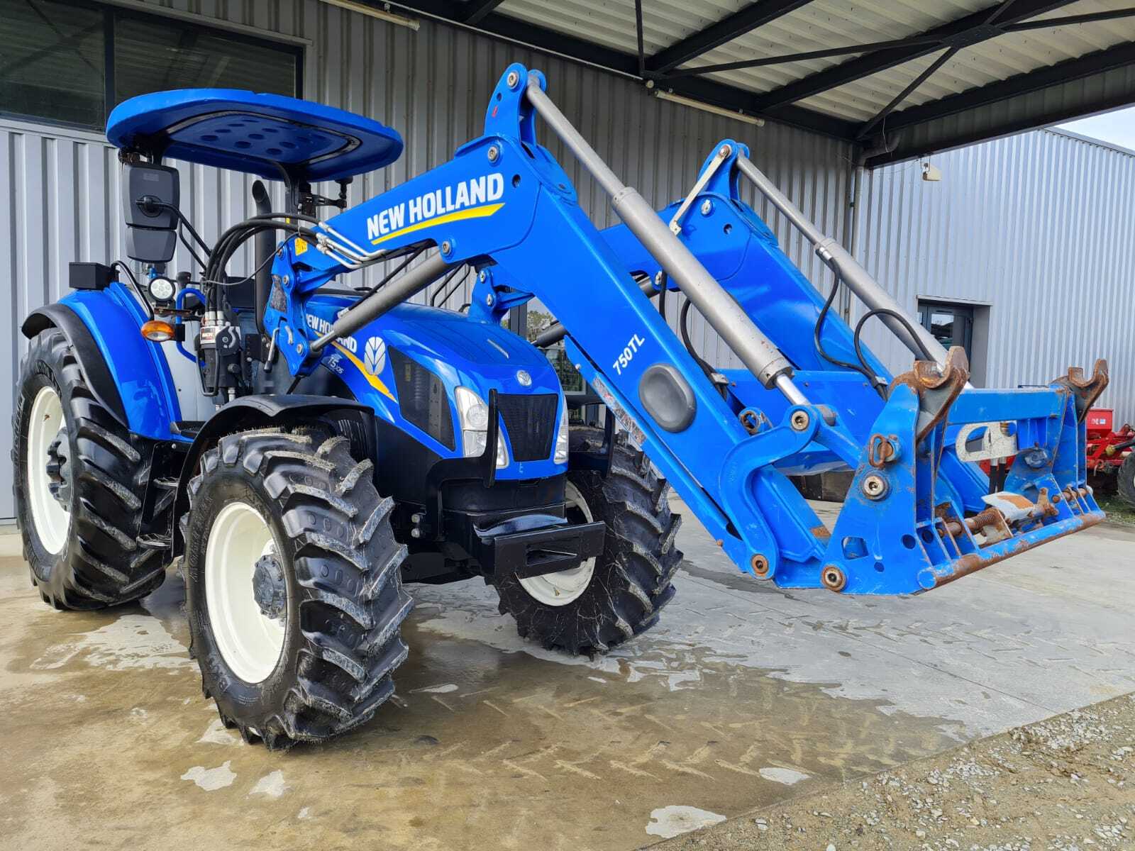 NEW HOLLAND T5.105
