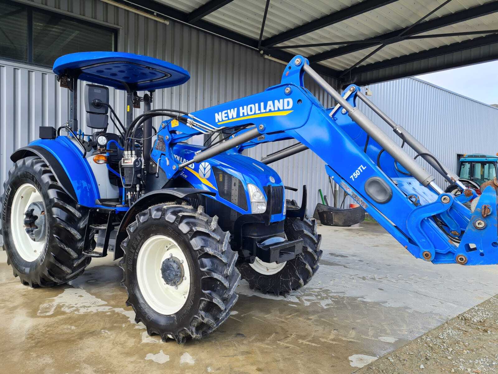 NEW HOLLAND T5.105