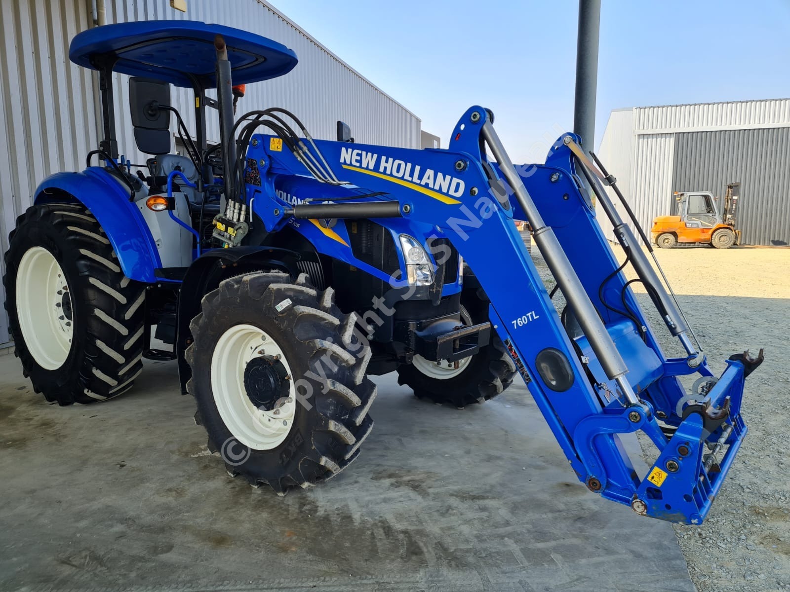 NEW HOLLAND T5 105 DC