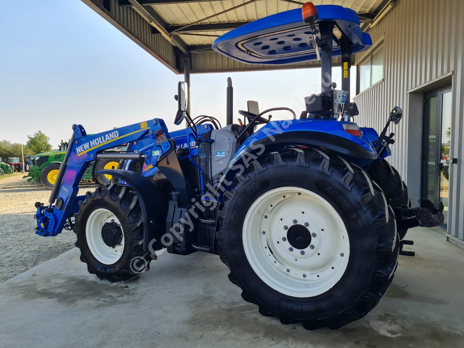 NEW HOLLAND T5 105 DC