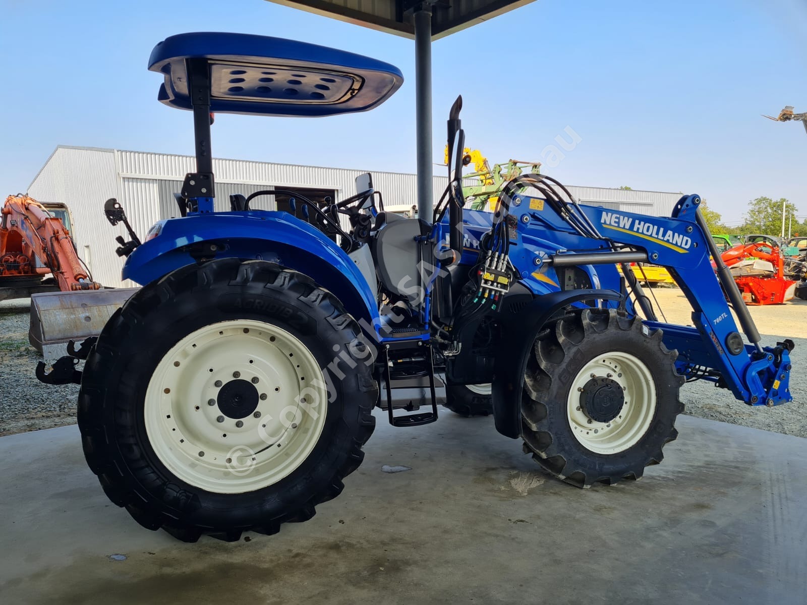 NEW HOLLAND T5 105 DC