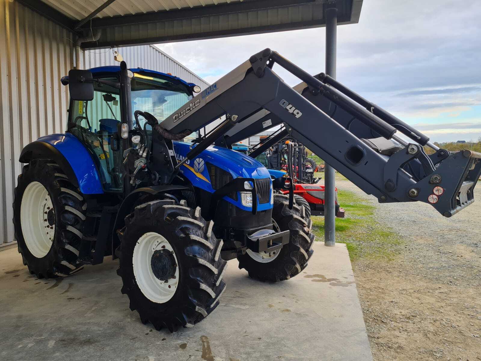 NEW HOLLAND T5.105 EC