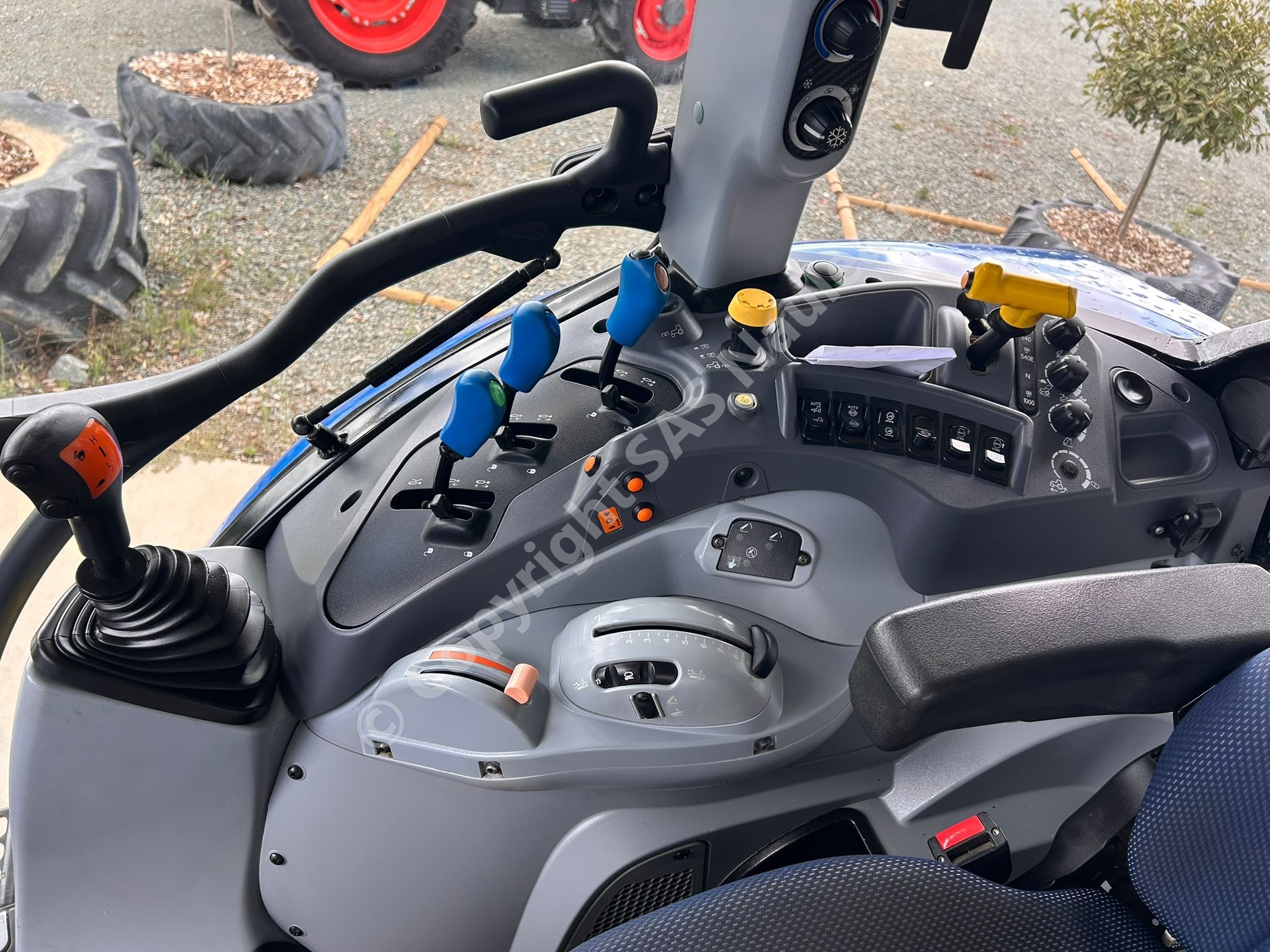 NEW HOLLAND T5.110EC