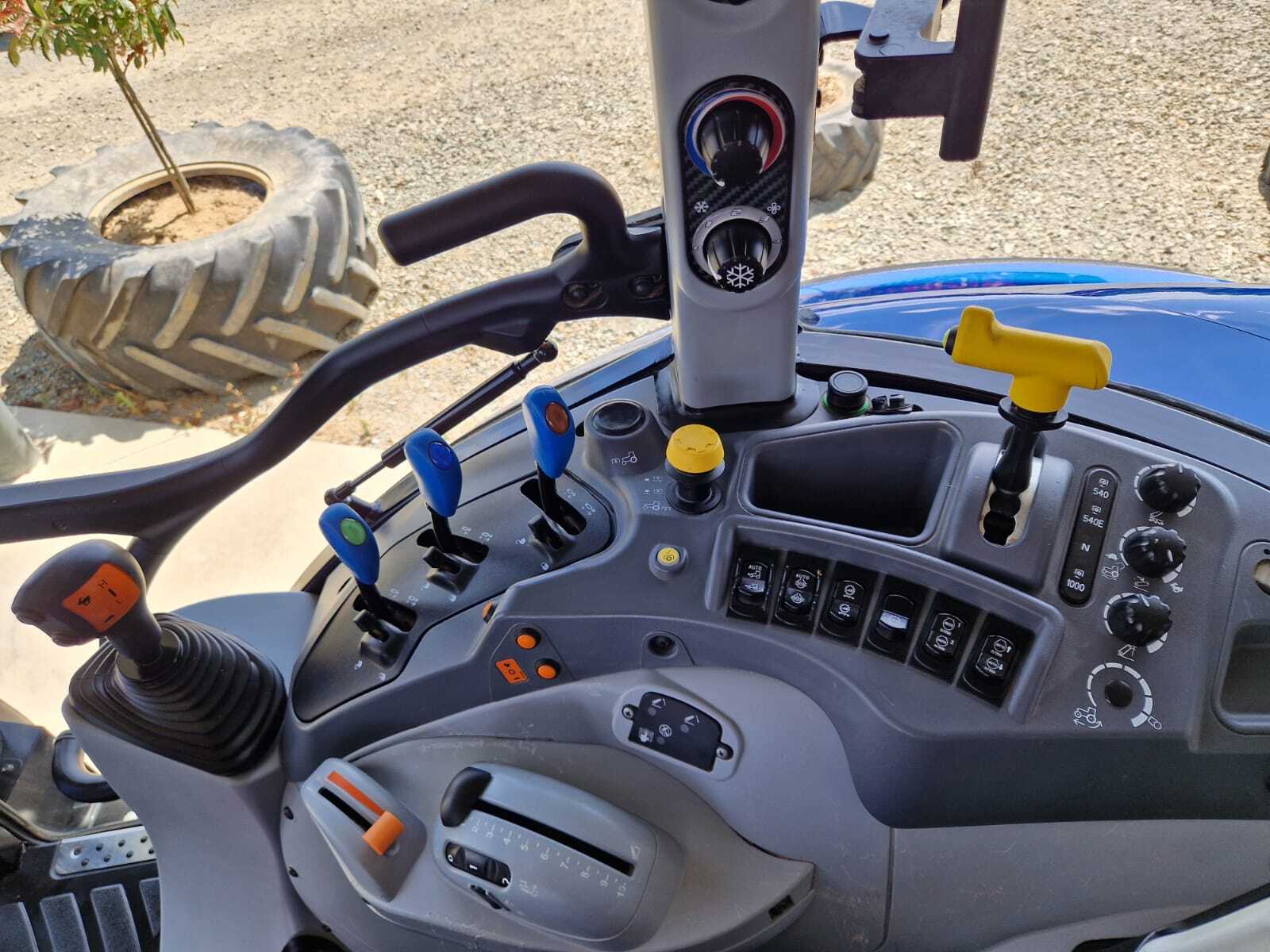 NEW HOLLAND T5.110 EC