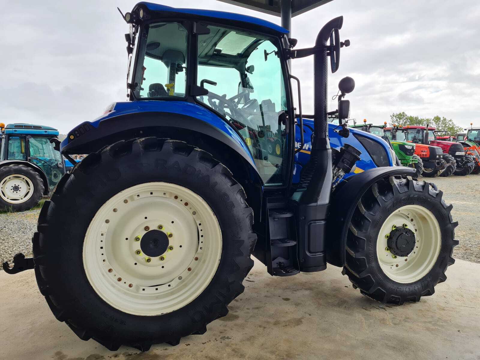 NEW HOLLAND T5.110 EC