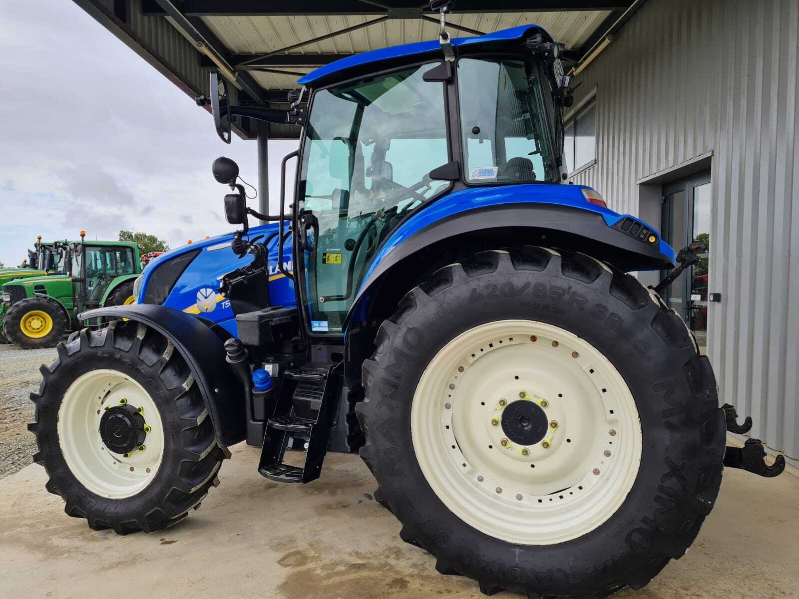 NEW HOLLAND T5.110 EC