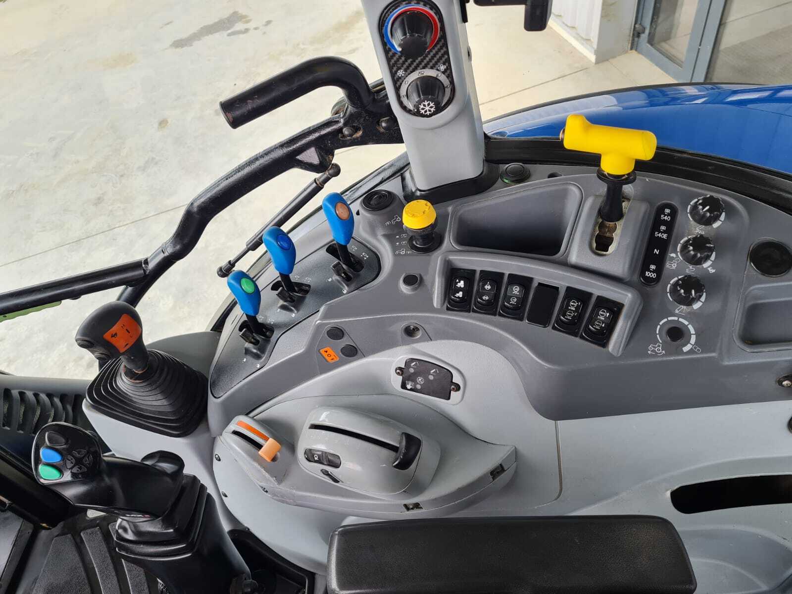 NEW HOLLAND T5.110 EC