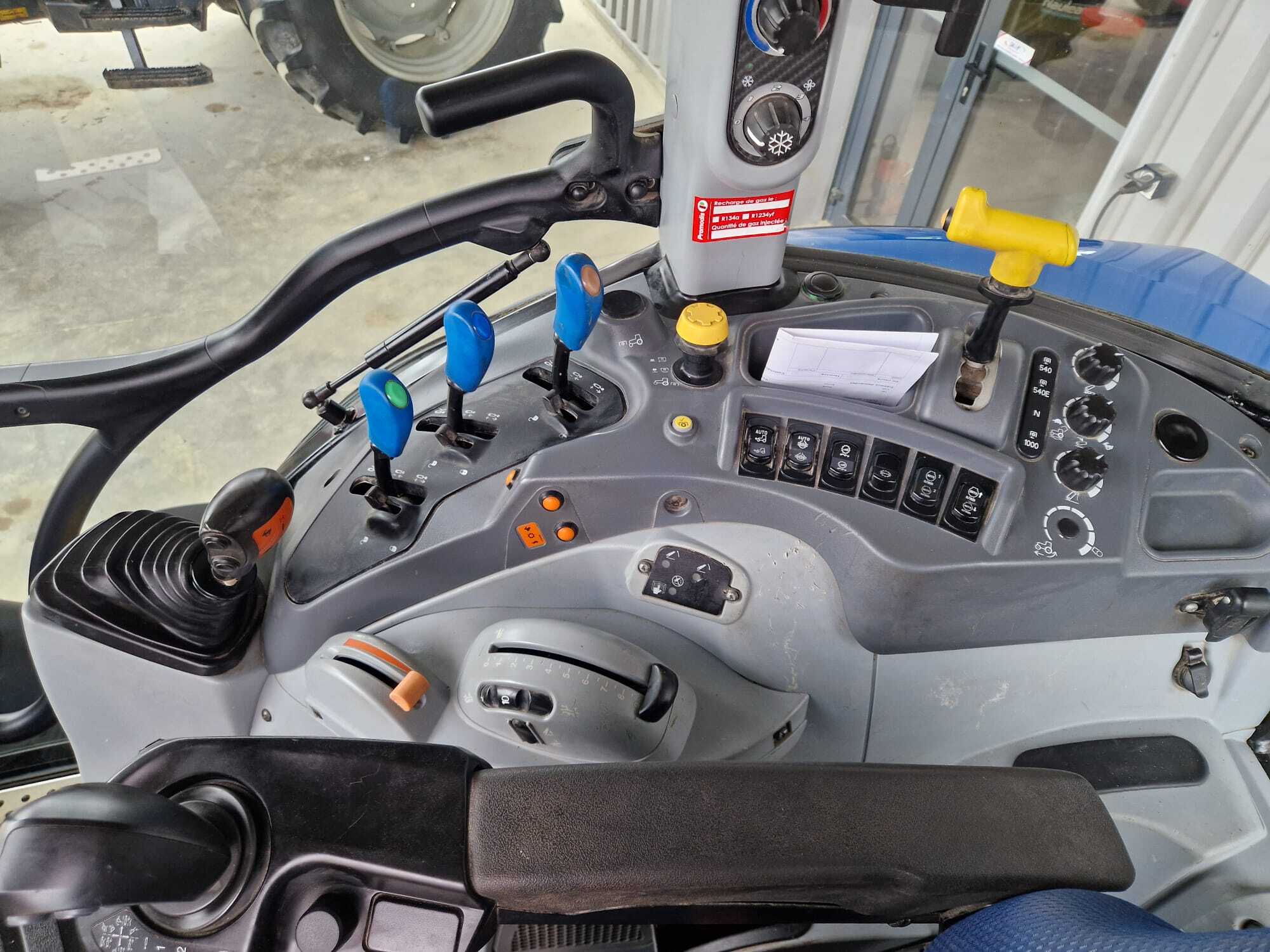 NEW HOLLAND T5.110 EC