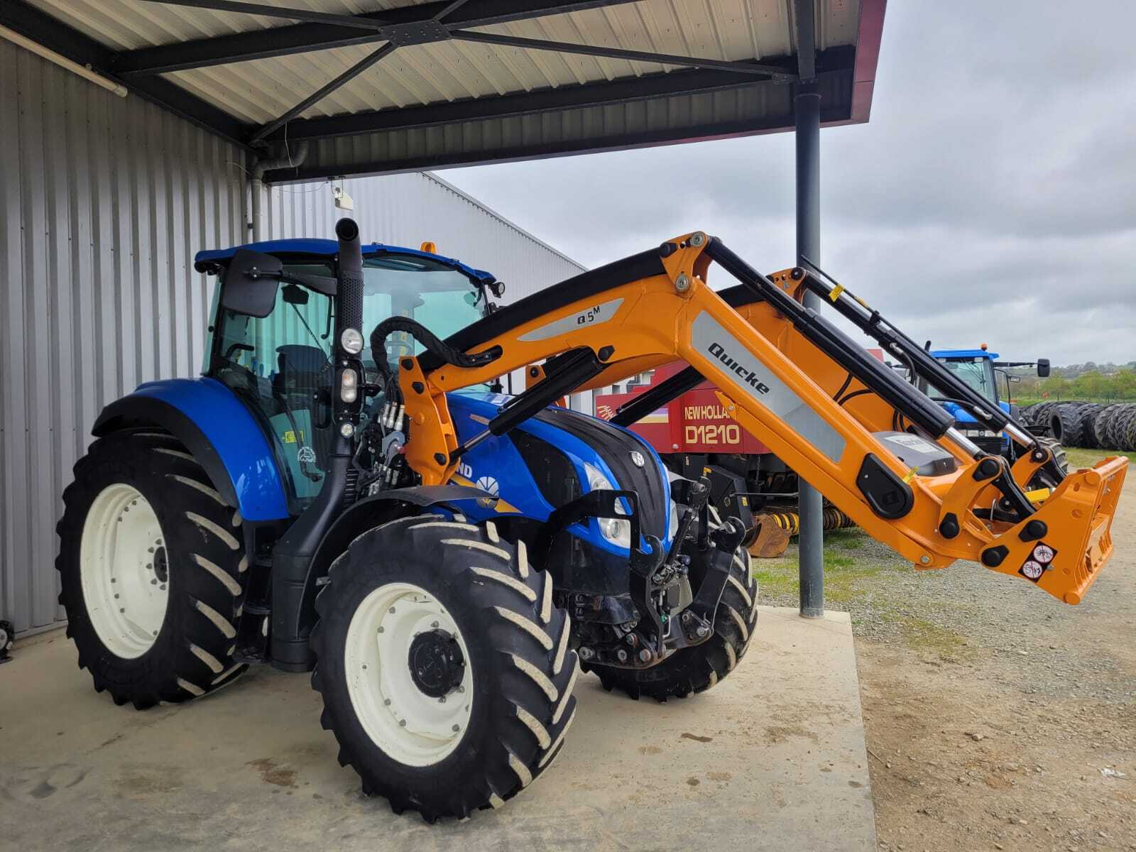 NEW HOLLAND T5.120 EC