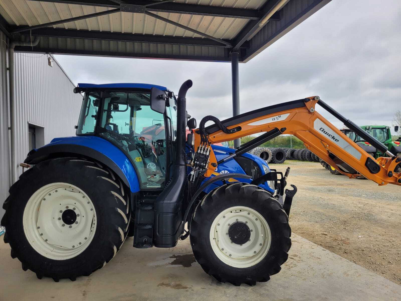 NEW HOLLAND T5.120 EC