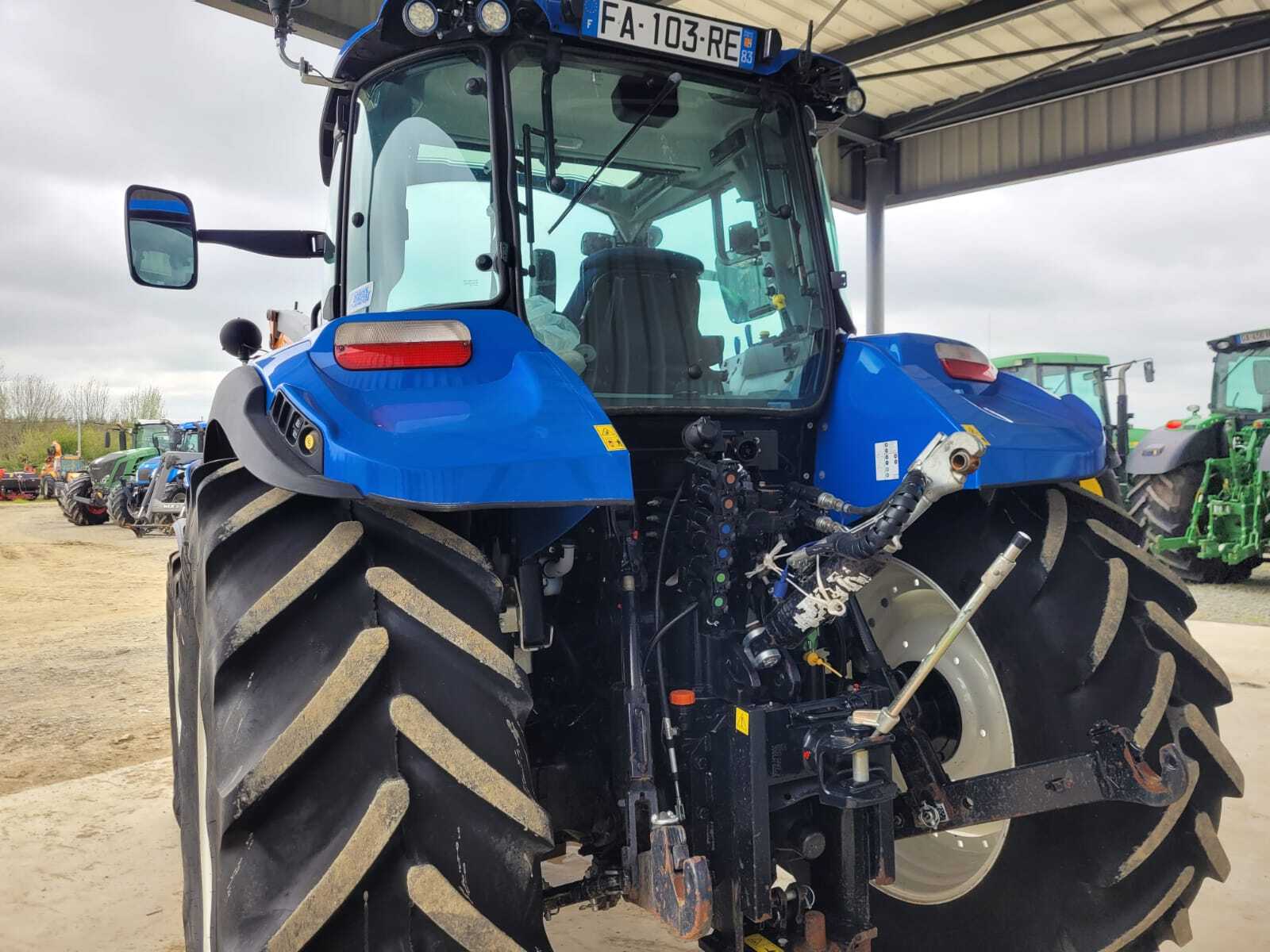 NEW HOLLAND T5.120 EC