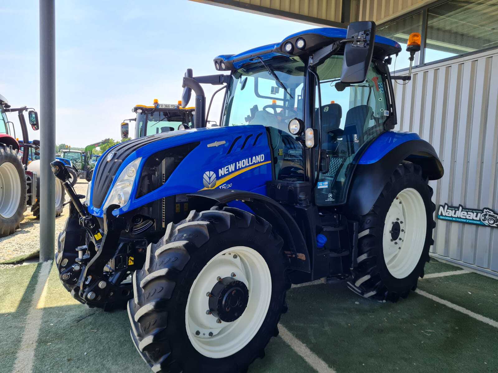 NEW HOLLAND T5.130 AC