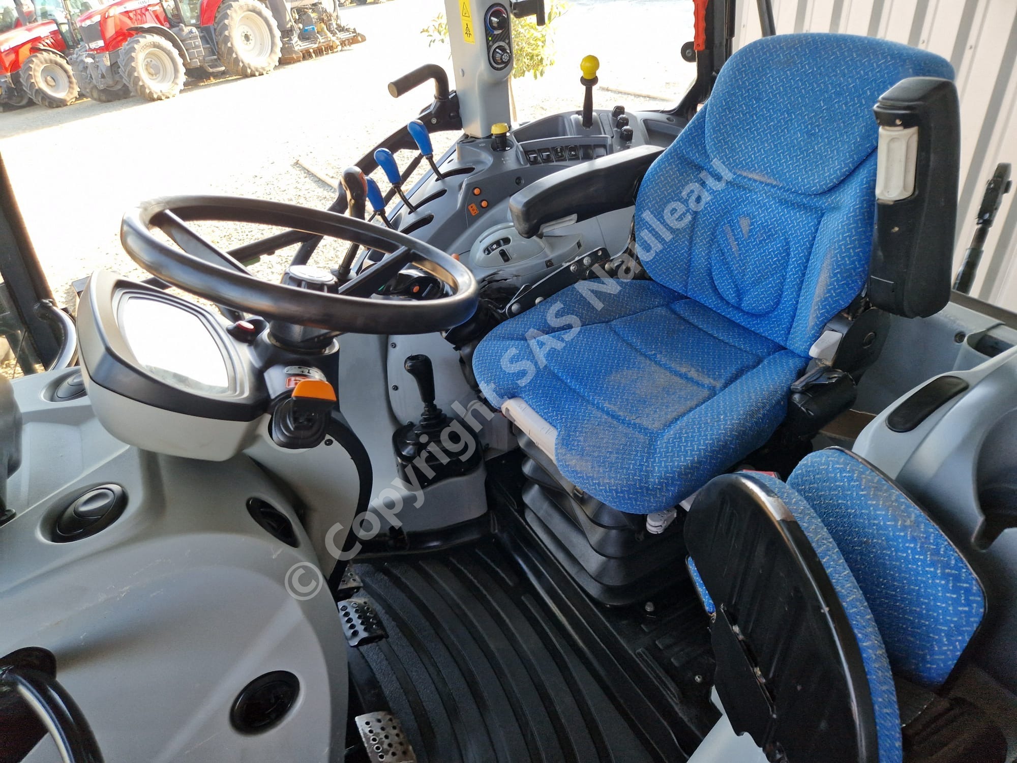 NEW HOLLAND T5.115 DC