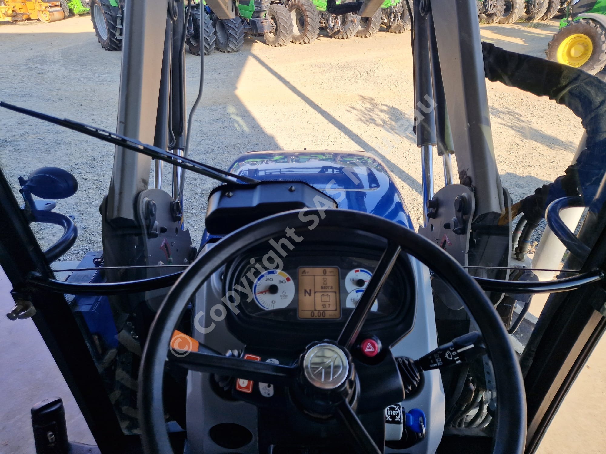 NEW HOLLAND T5.115 DC