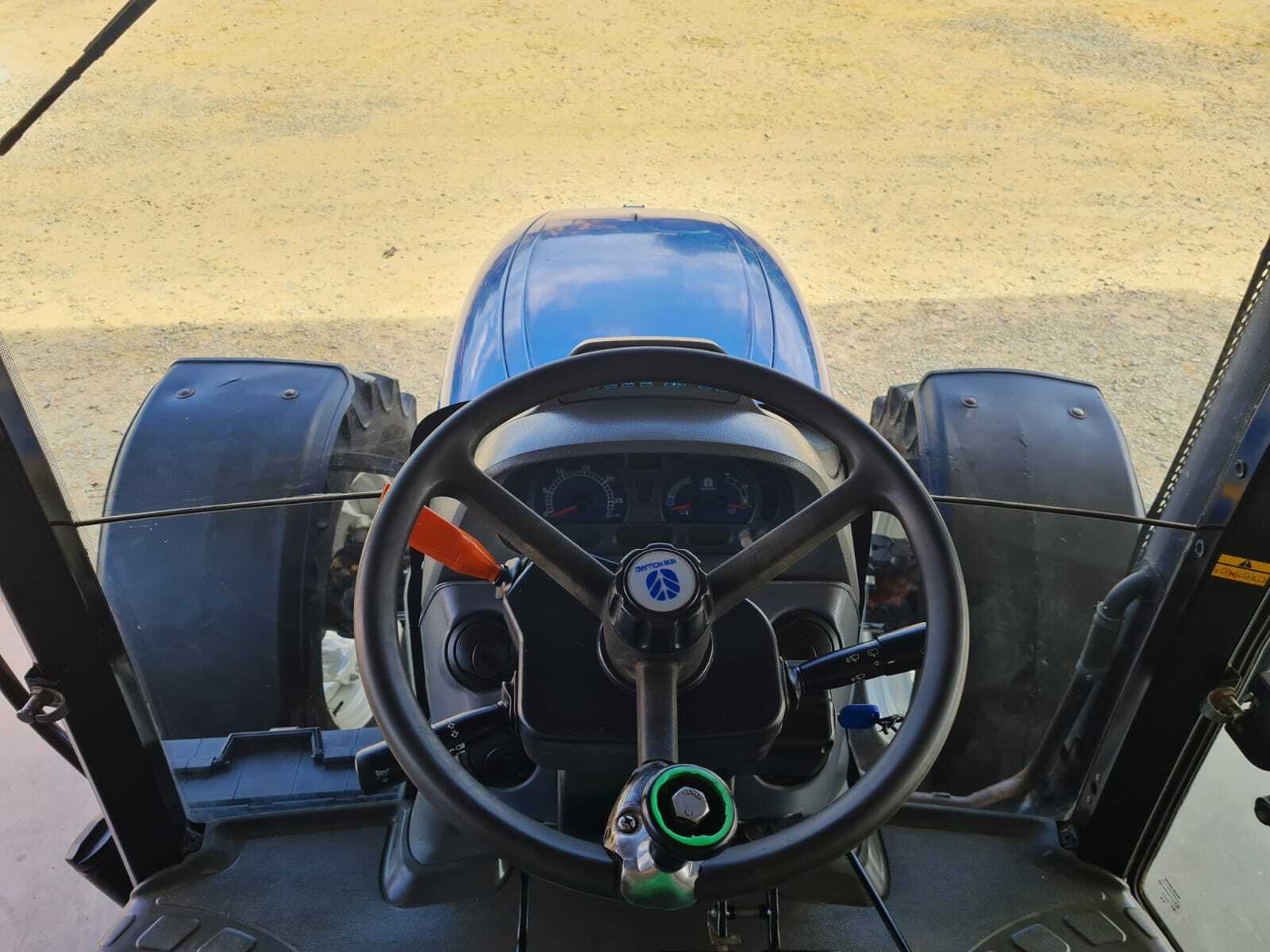 NEW HOLLAND T6020 ELITE