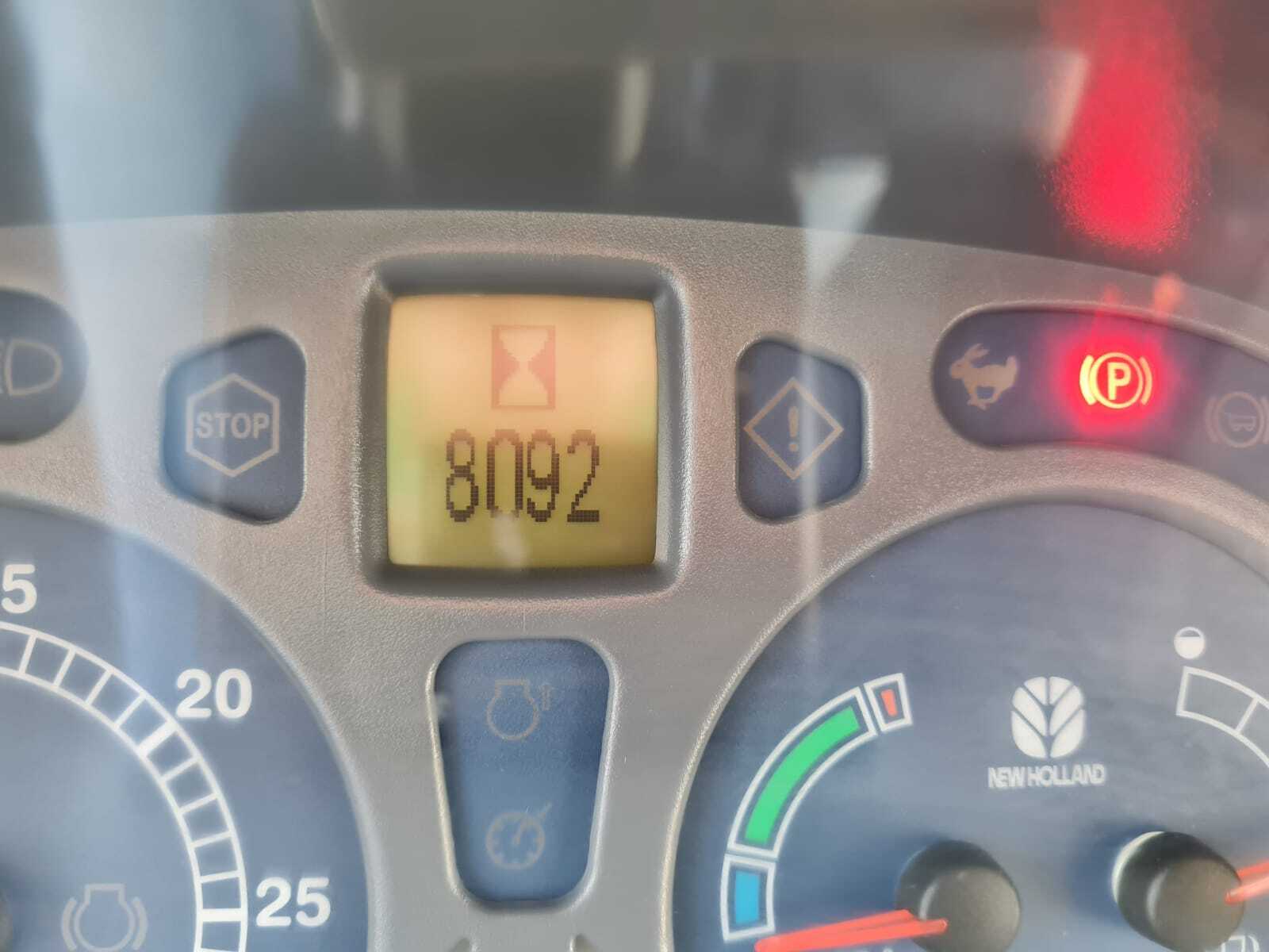 NEW HOLLAND T6020 ELITE