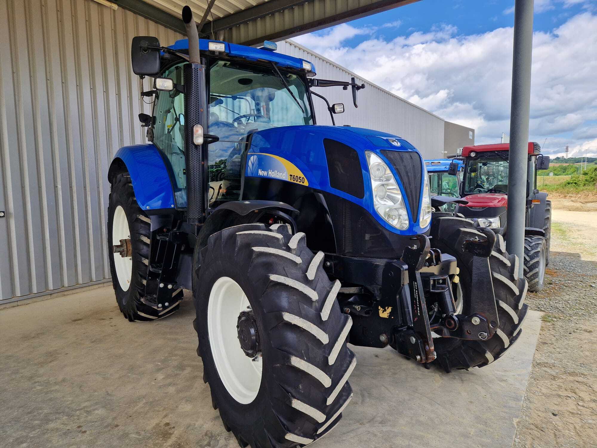 NEW HOLLAND T6050 PC
