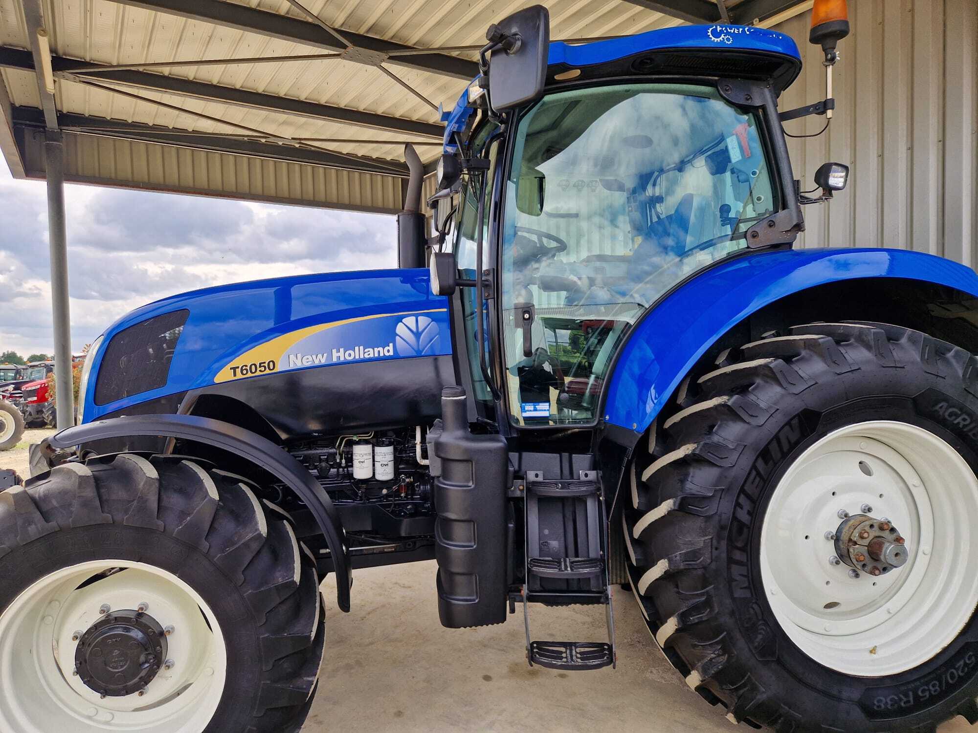NEW HOLLAND T6050 PC