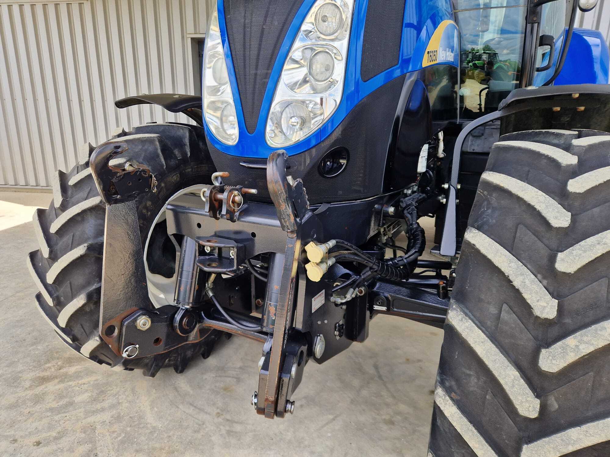 NEW HOLLAND T6050 PC