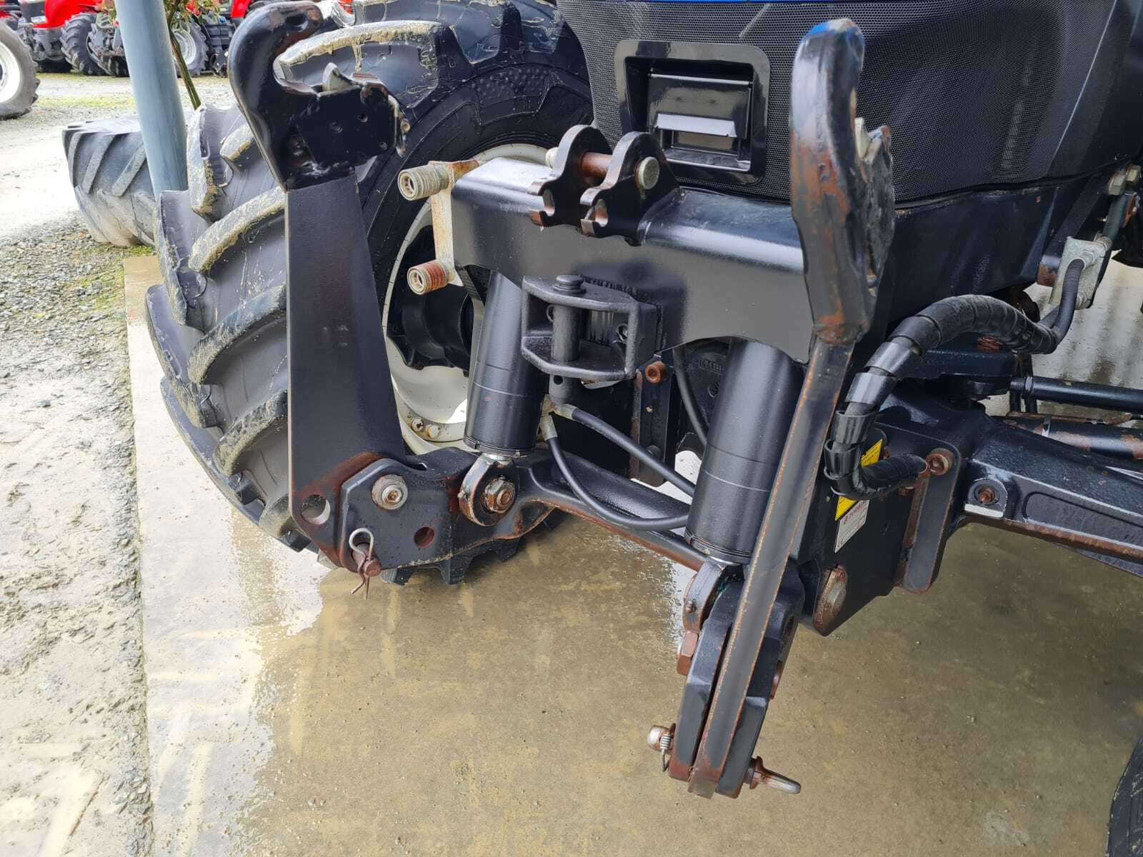 NEW HOLLAND T6070 PLUS