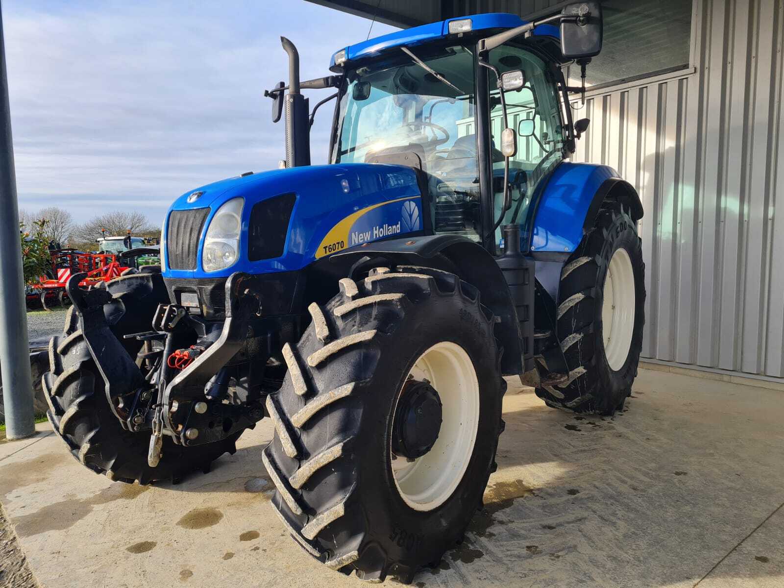 NEW HOLLAND T6070 RC