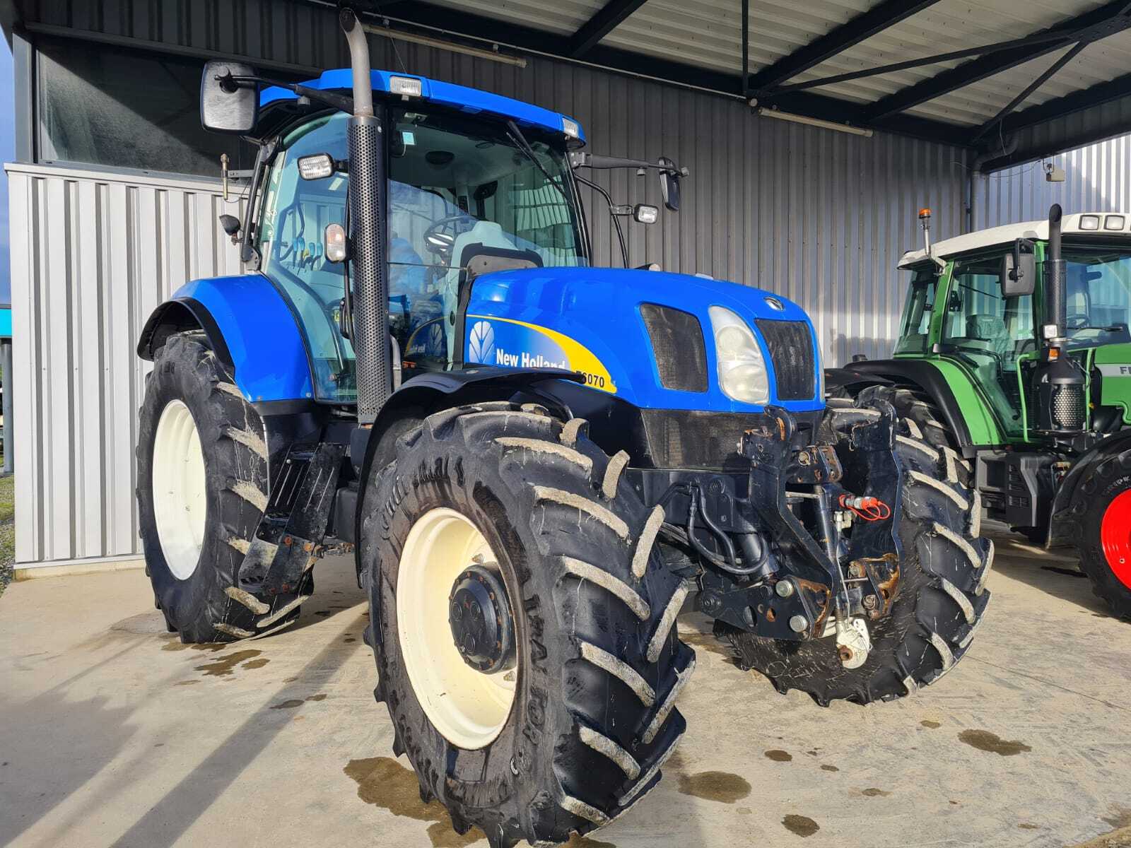 NEW HOLLAND T6070 RC