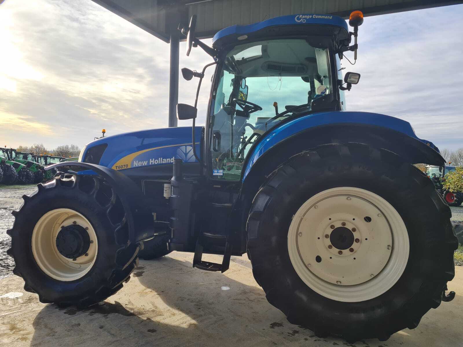 NEW HOLLAND T6070 RC