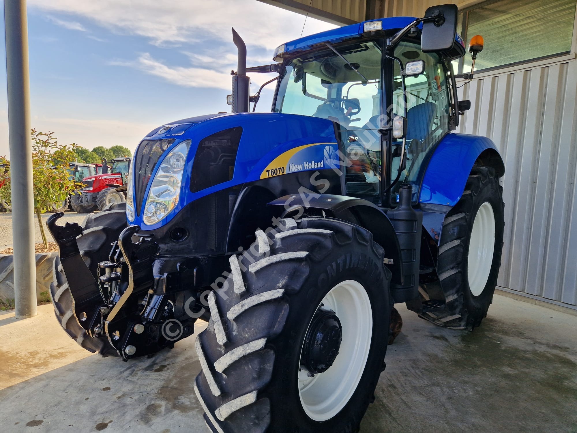 NEW HOLLAND T6070 RANGE COMMAND