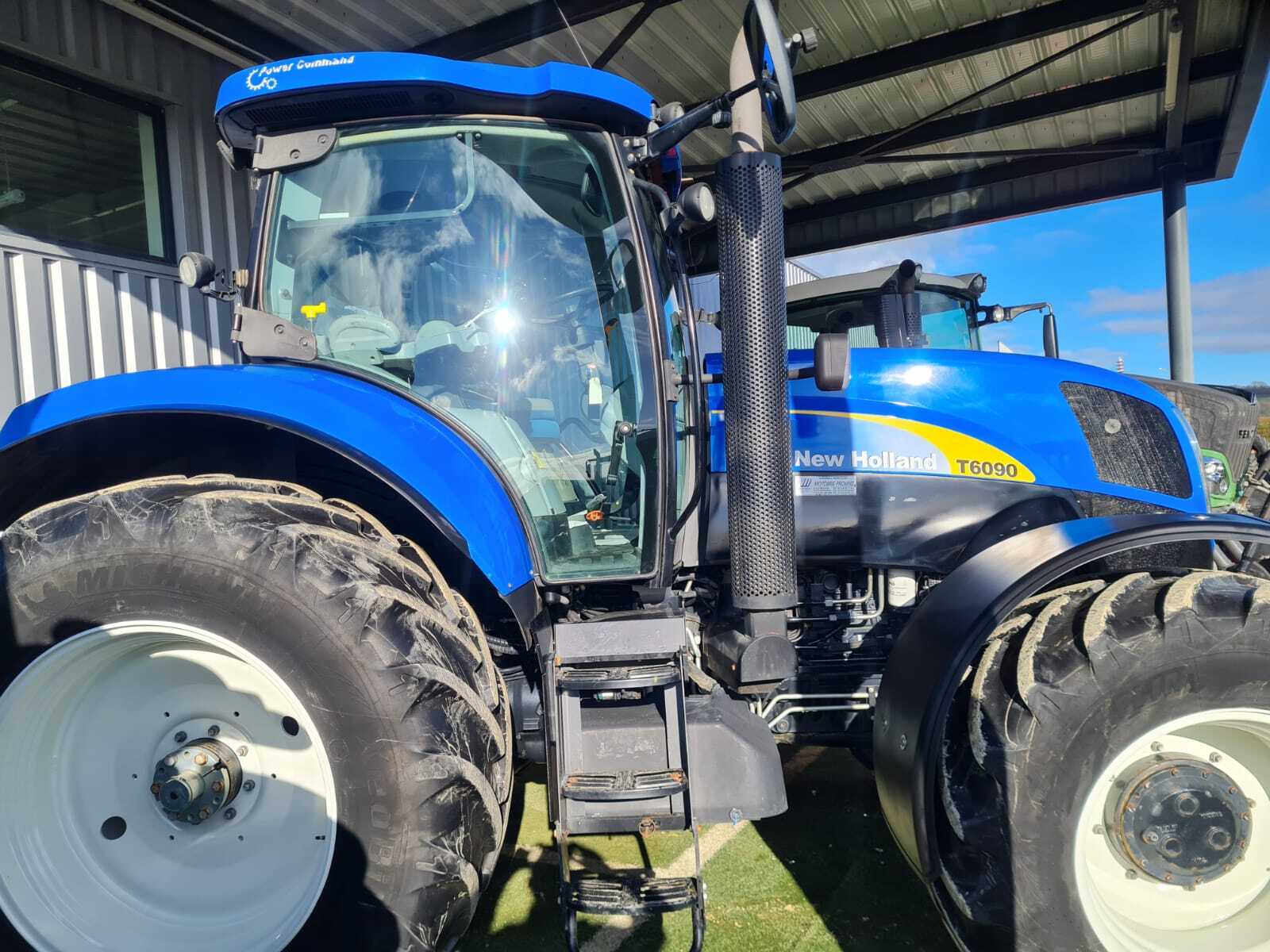 NEW HOLLAND T6090 PC
