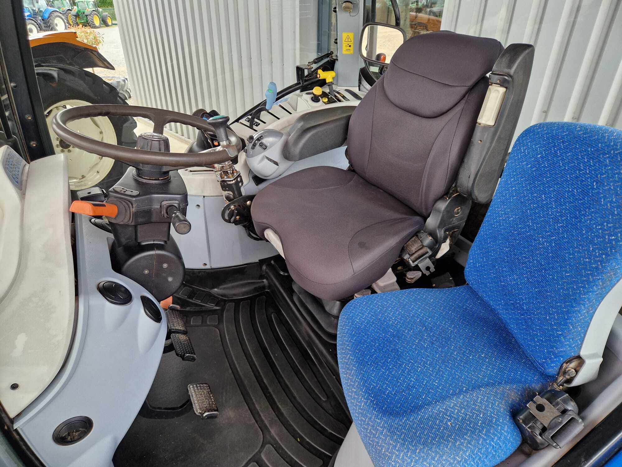 NEW HOLLAND T6.120 EC