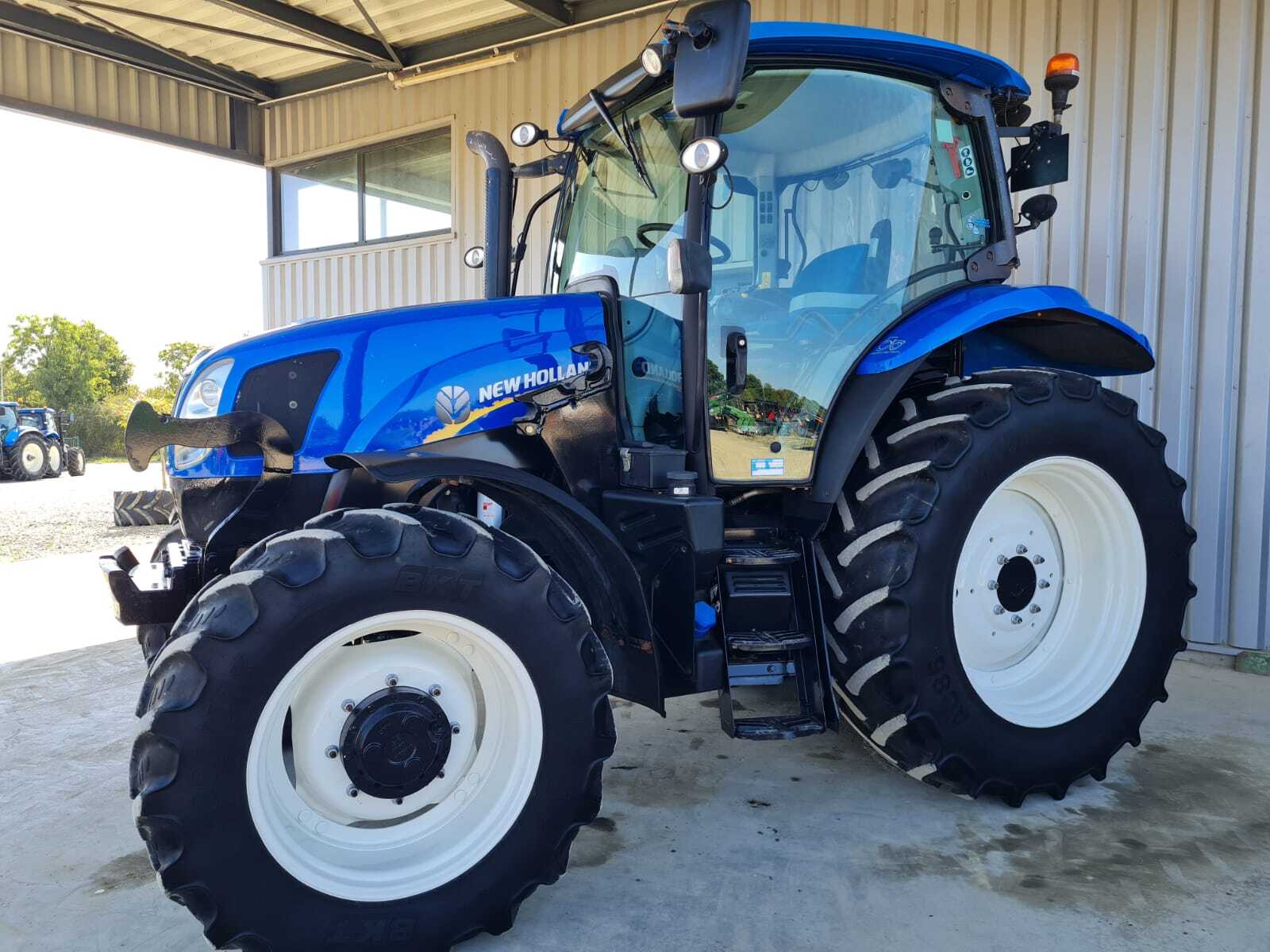 NEW HOLLAND T6.120 EC