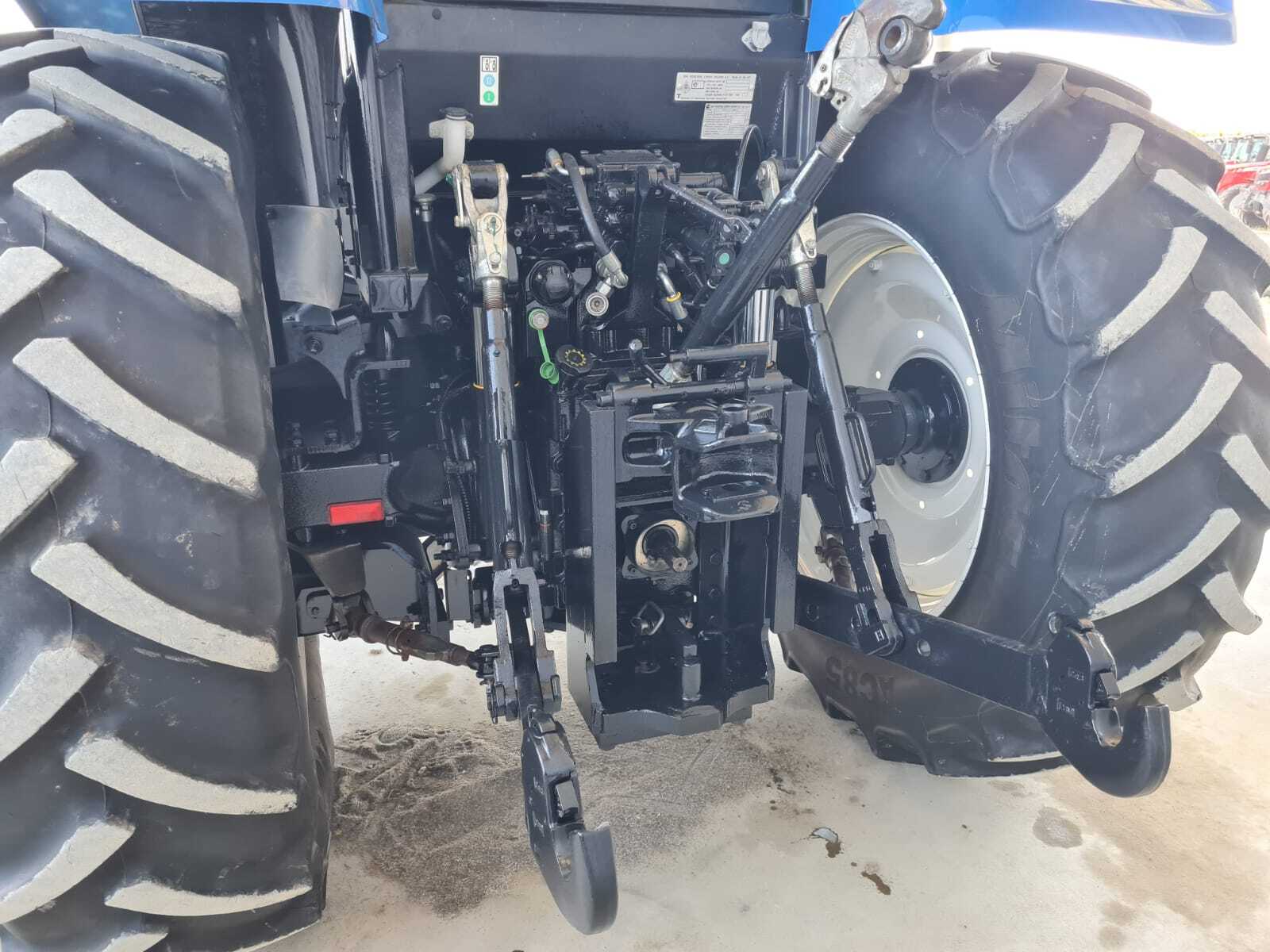 NEW HOLLAND T6.120 EC