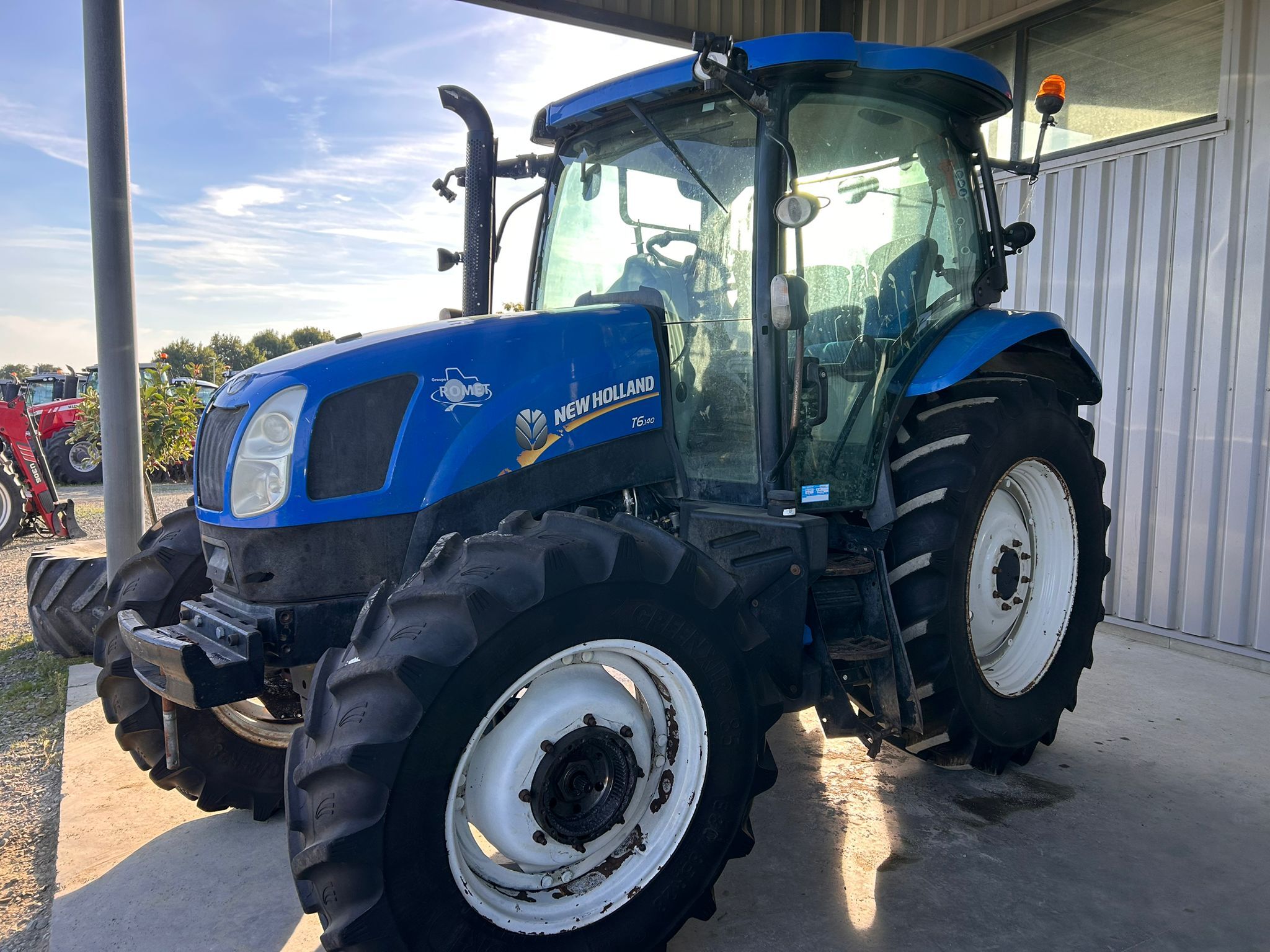NEW HOLLAND T6.140 EC