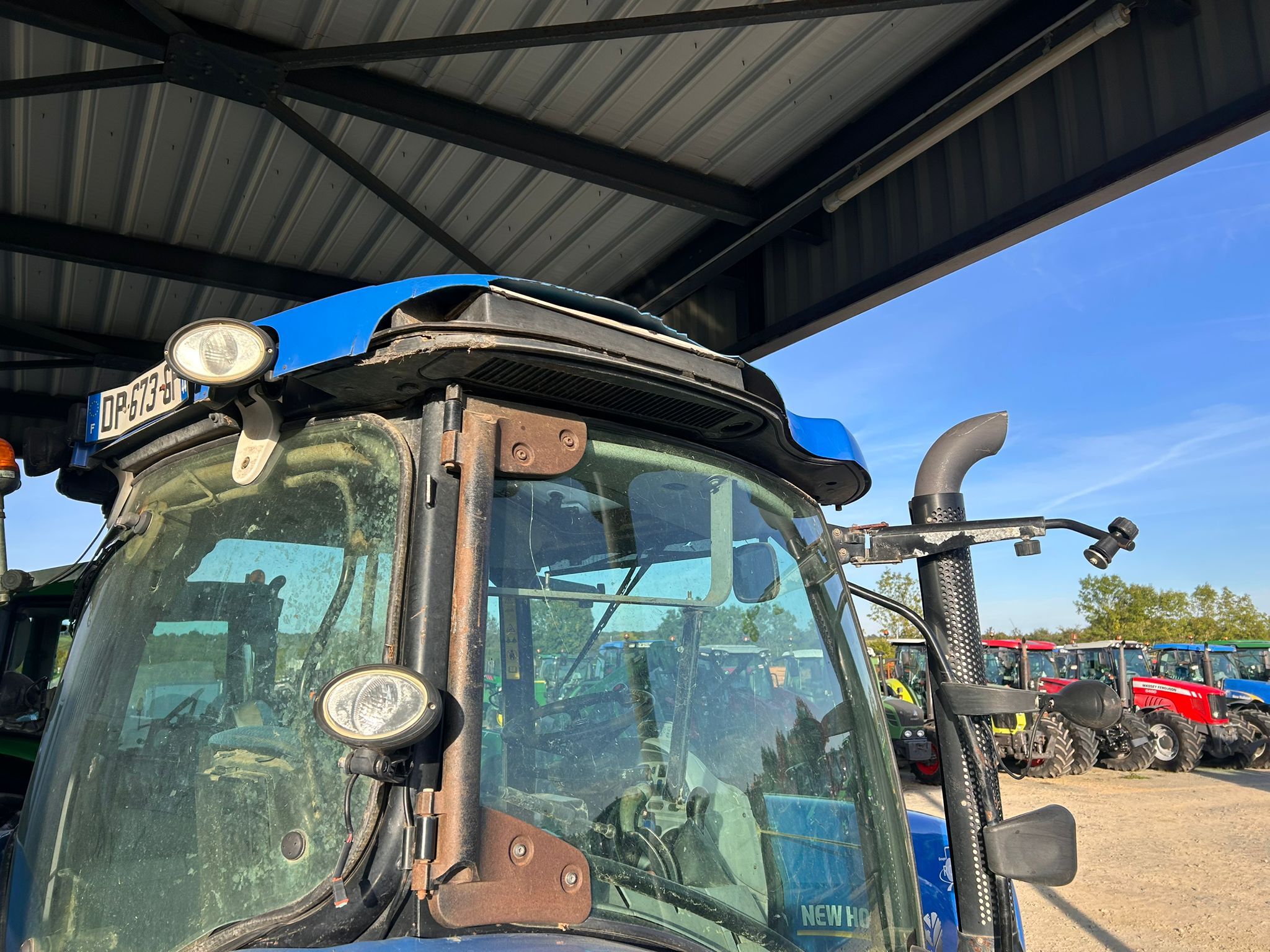 NEW HOLLAND T6.140 EC