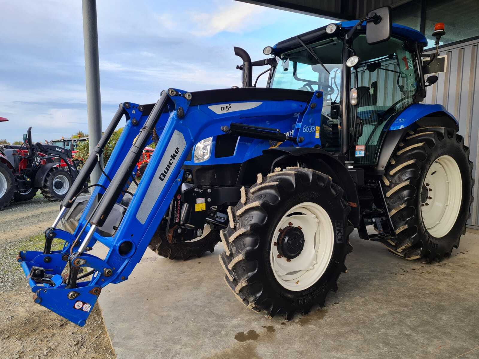 NEW HOLLAND T6.140 EC