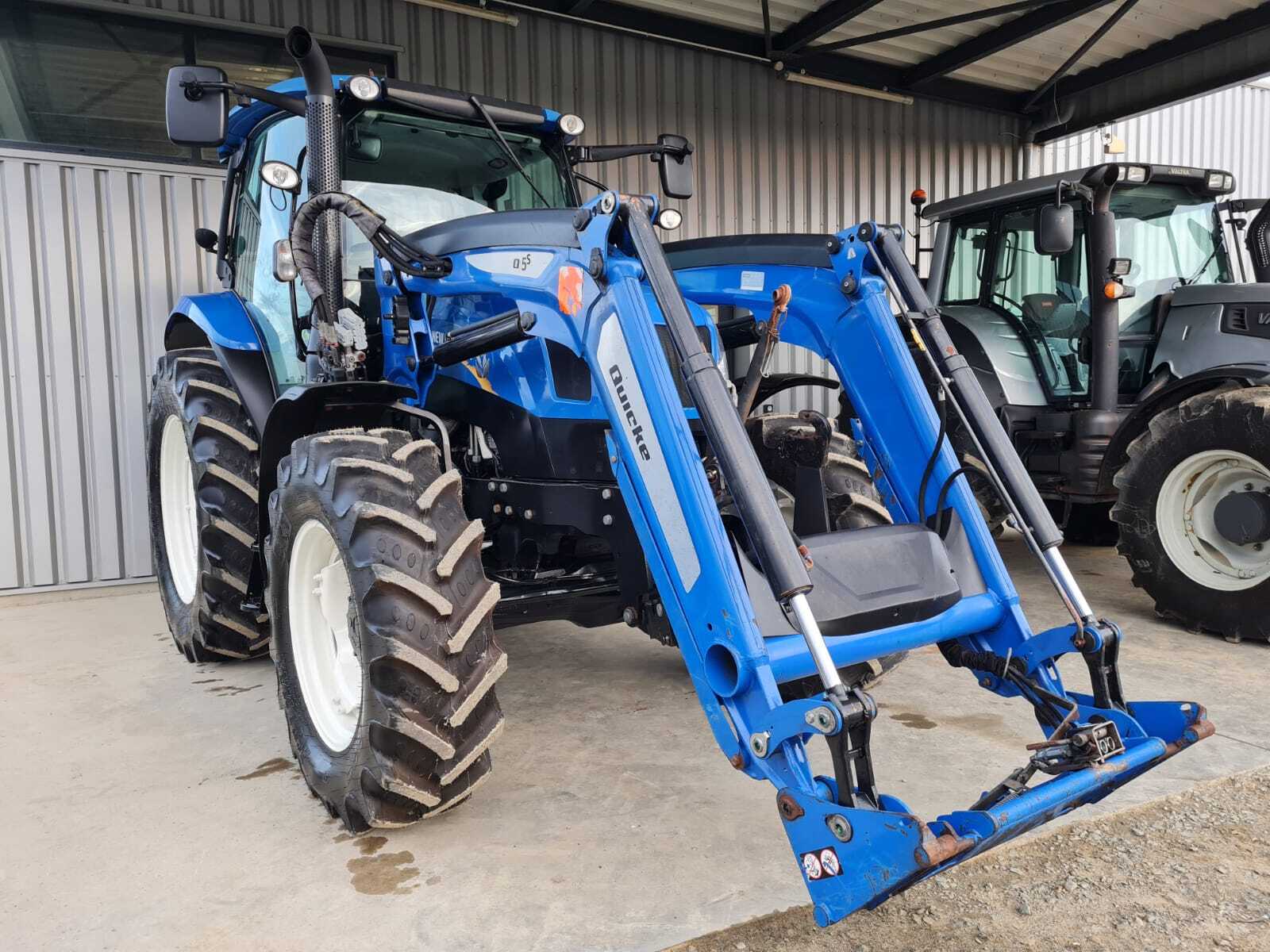 NEW HOLLAND T6.140 EC