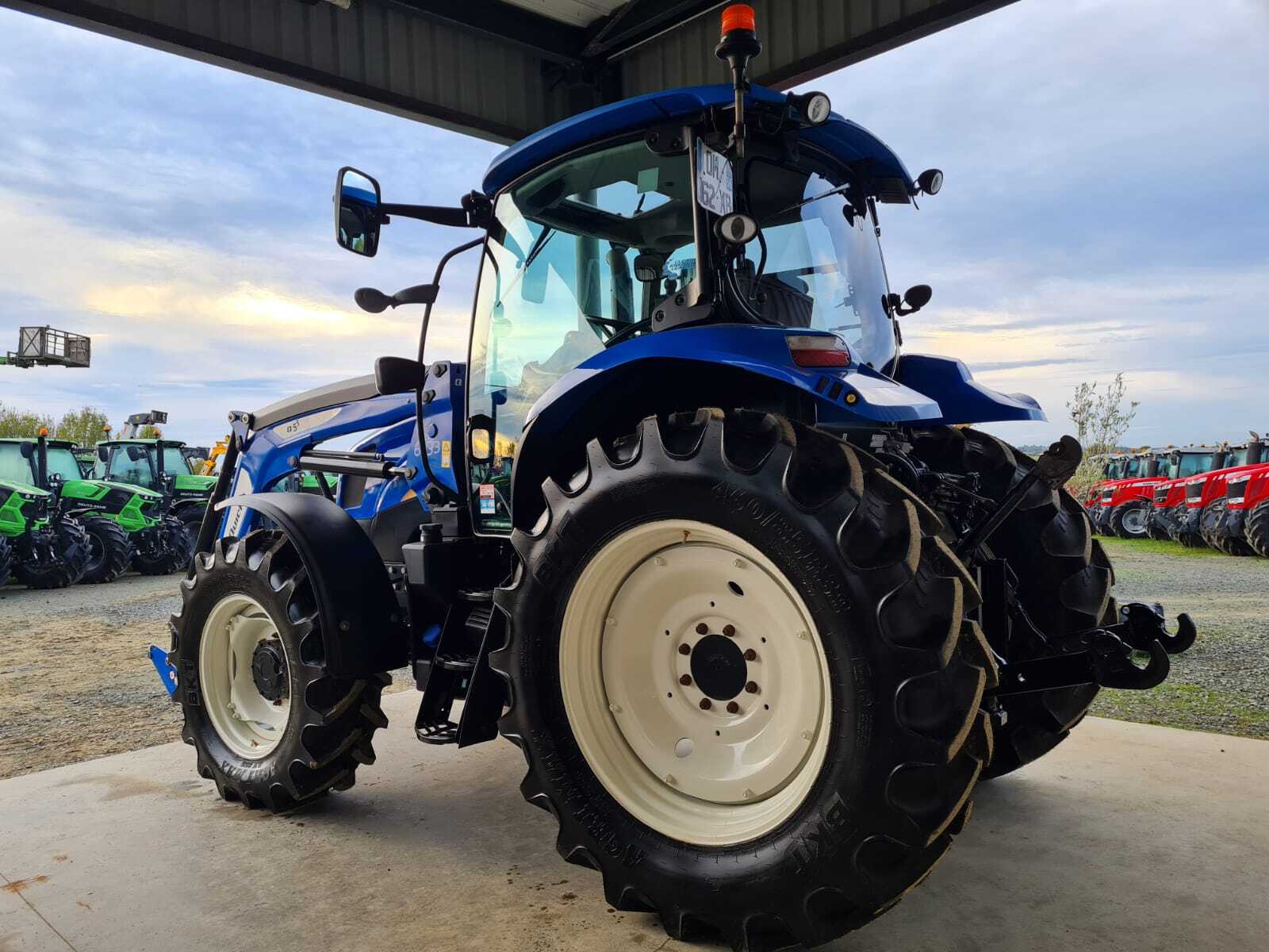 NEW HOLLAND T6.140 EC