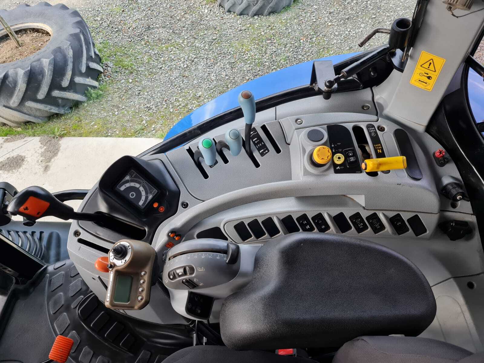 NEW HOLLAND T6.140 EC