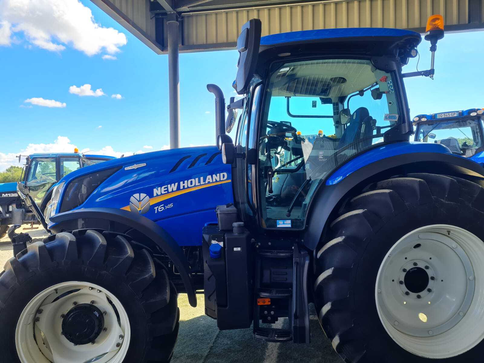 NEW HOLLAND T6.145 AC