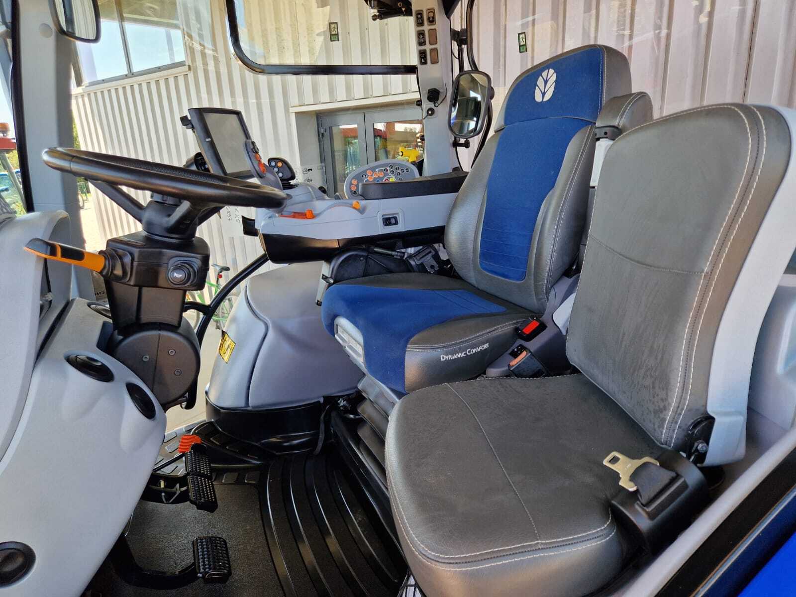 NEW HOLLAND T6.145 AC
