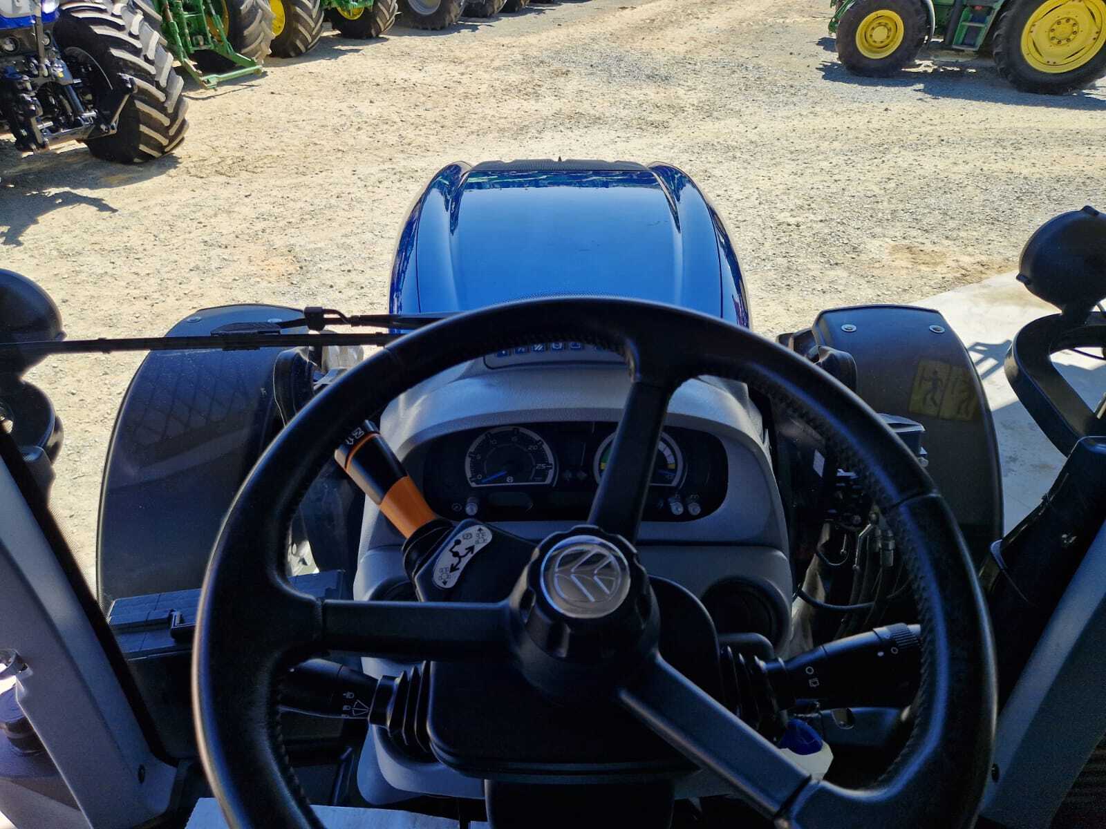 NEW HOLLAND T6.145 AC