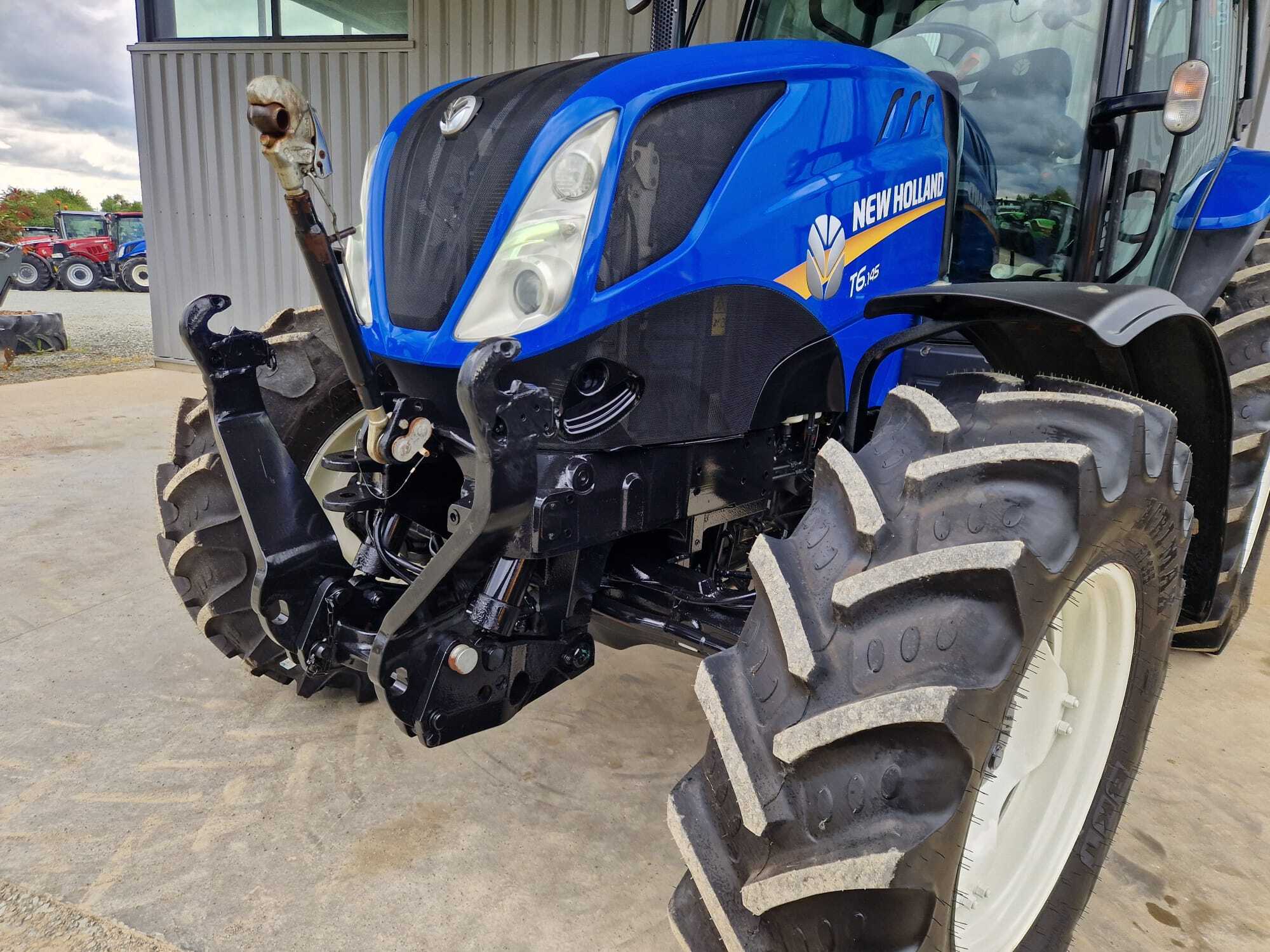 NEW HOLLAND T6.145 EC