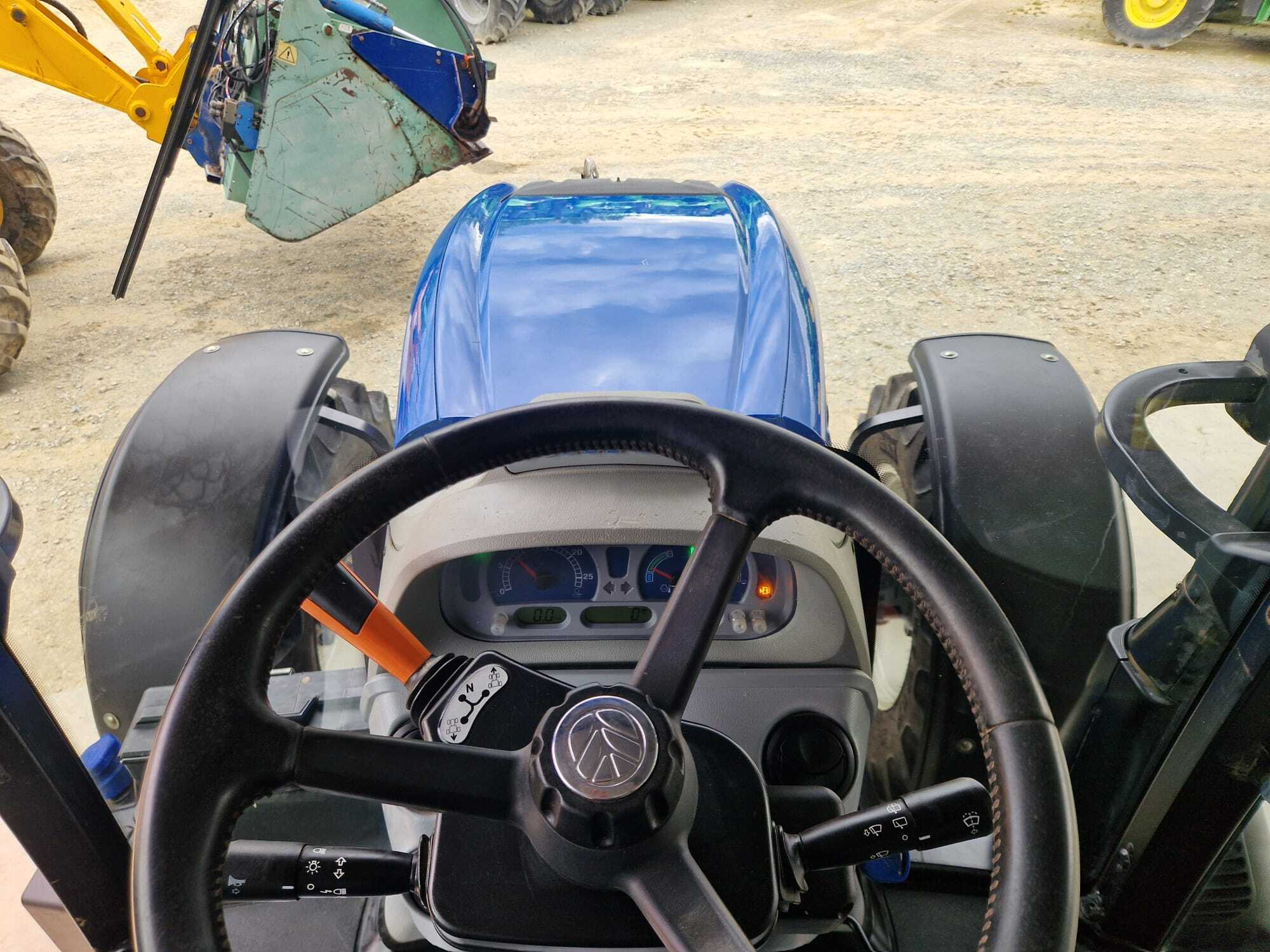 NEW HOLLAND T6.145 EC