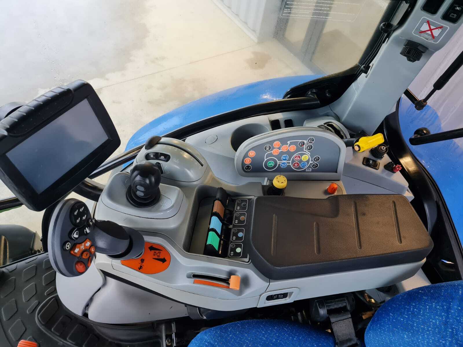 NEW HOLLAND T6.150 AC