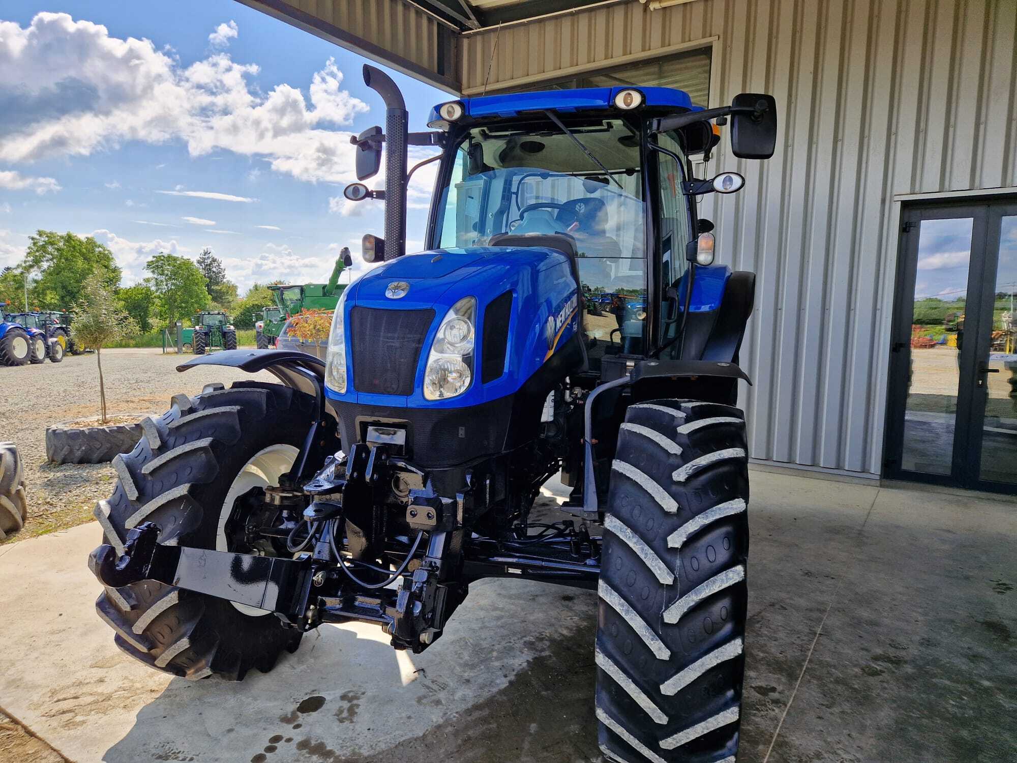NEW HOLLAND T6.155