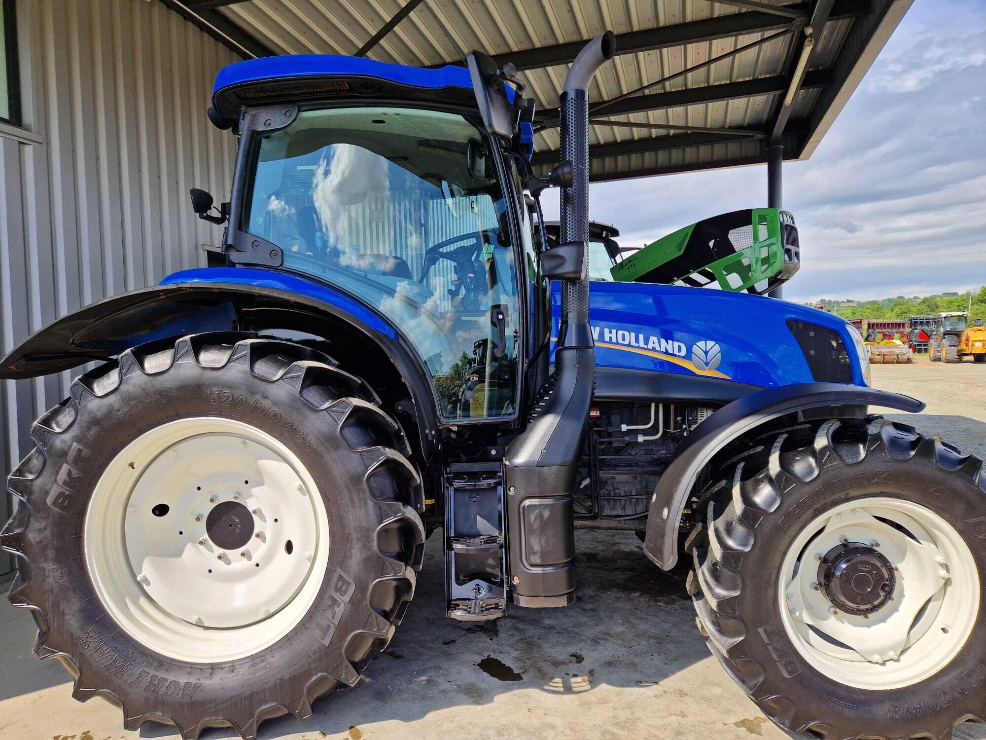NEW HOLLAND T6.155