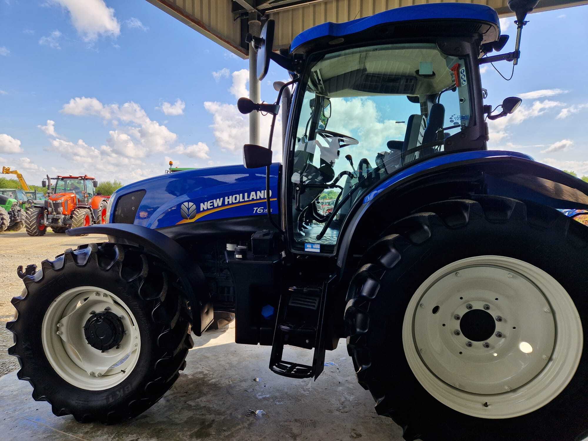 NEW HOLLAND T6.155
